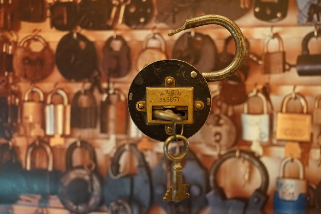 DRGB 345857 alt antik Vorhangschloss Schlüssel Arthur A. Bühl Arthurmeister Lockpicking Master of the Universe Wired