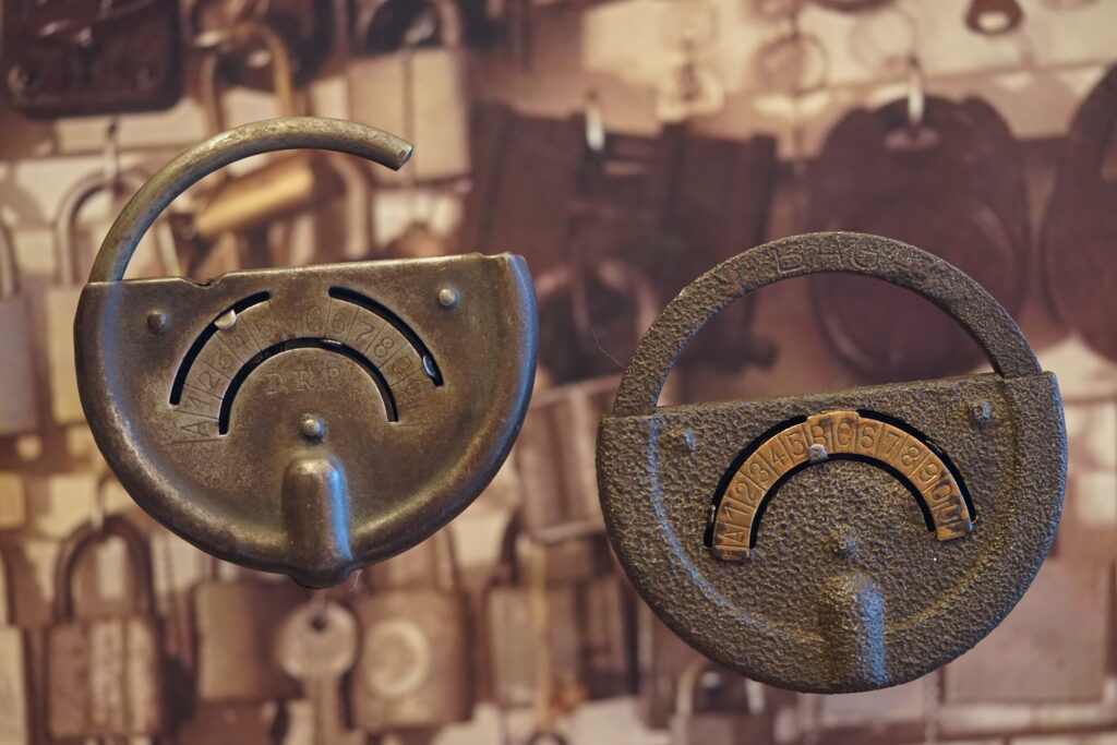 DRP Zahlenschloss alt antik Padlock Arthur Bühl Arthurmeister Lockpicking Master of the Universe Wired