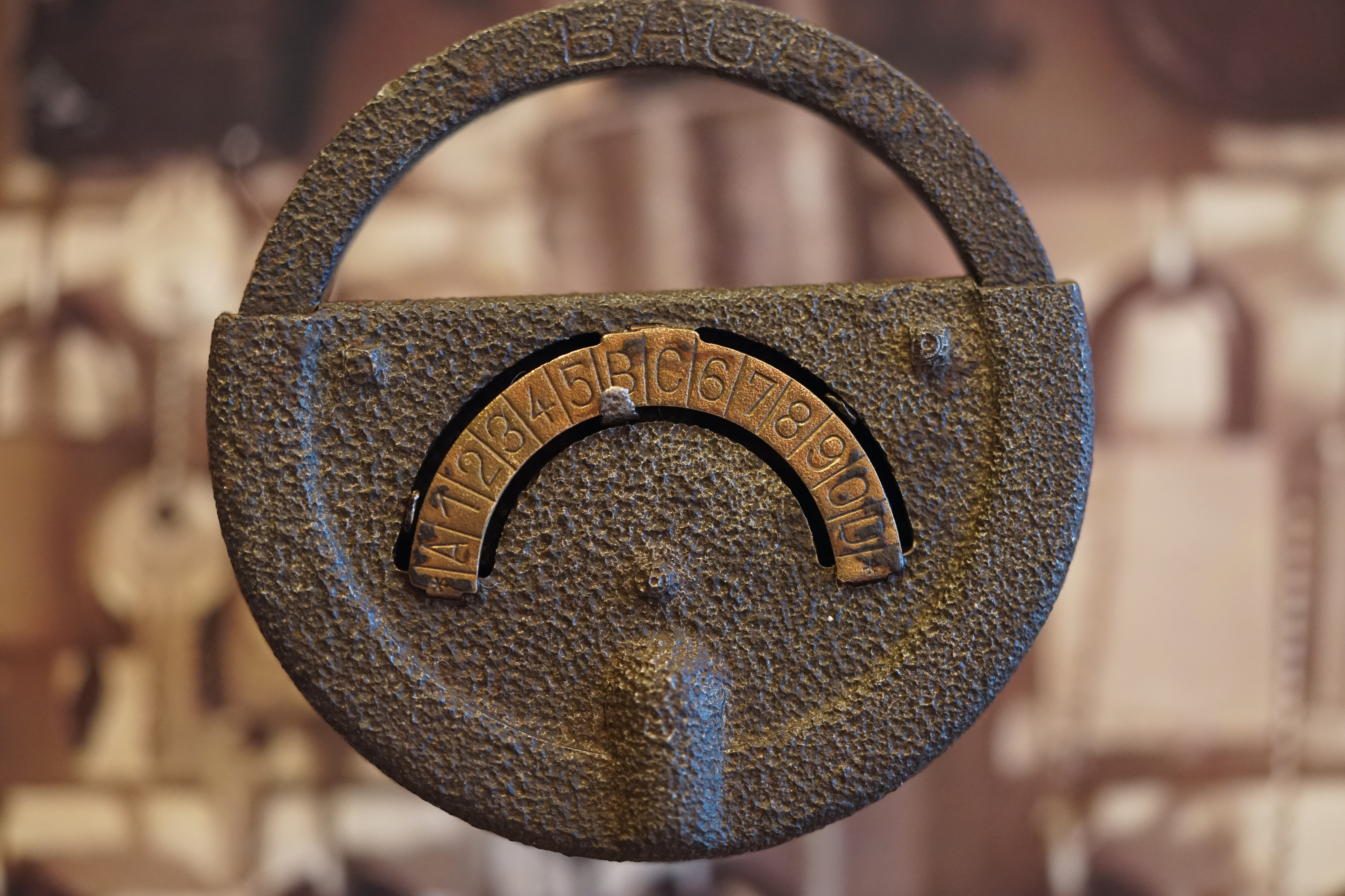 DRP Zahlenschloss alt antik Padlock Arthur Bühl Privatinvestigator Hamburg Arthurmeister Lockpicking Master of the Universe Wired