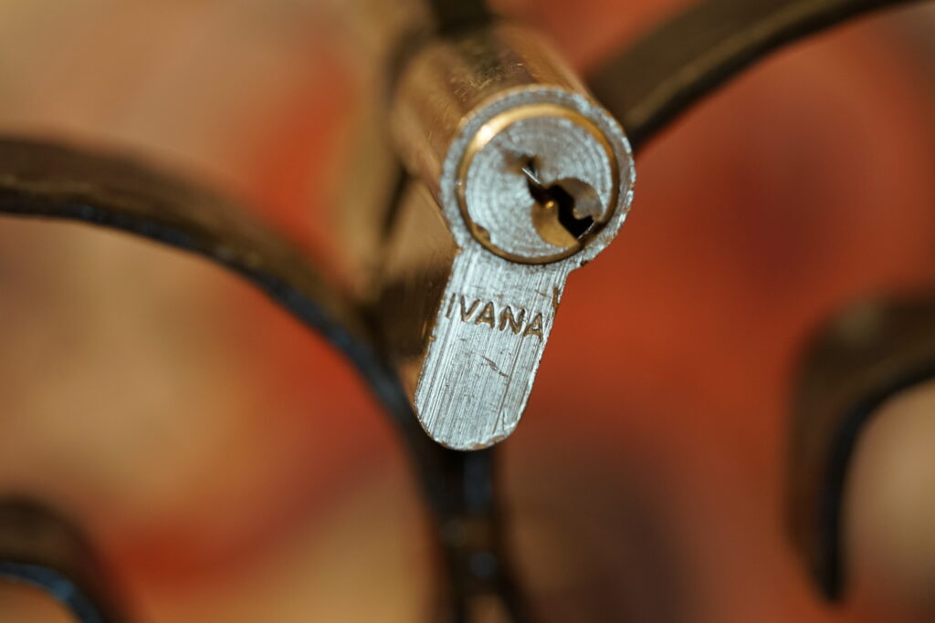 IVANA Zylinderschloss Lockpicking offen open Arthur Bühl Arthurmeister Master of the Universe Wired open