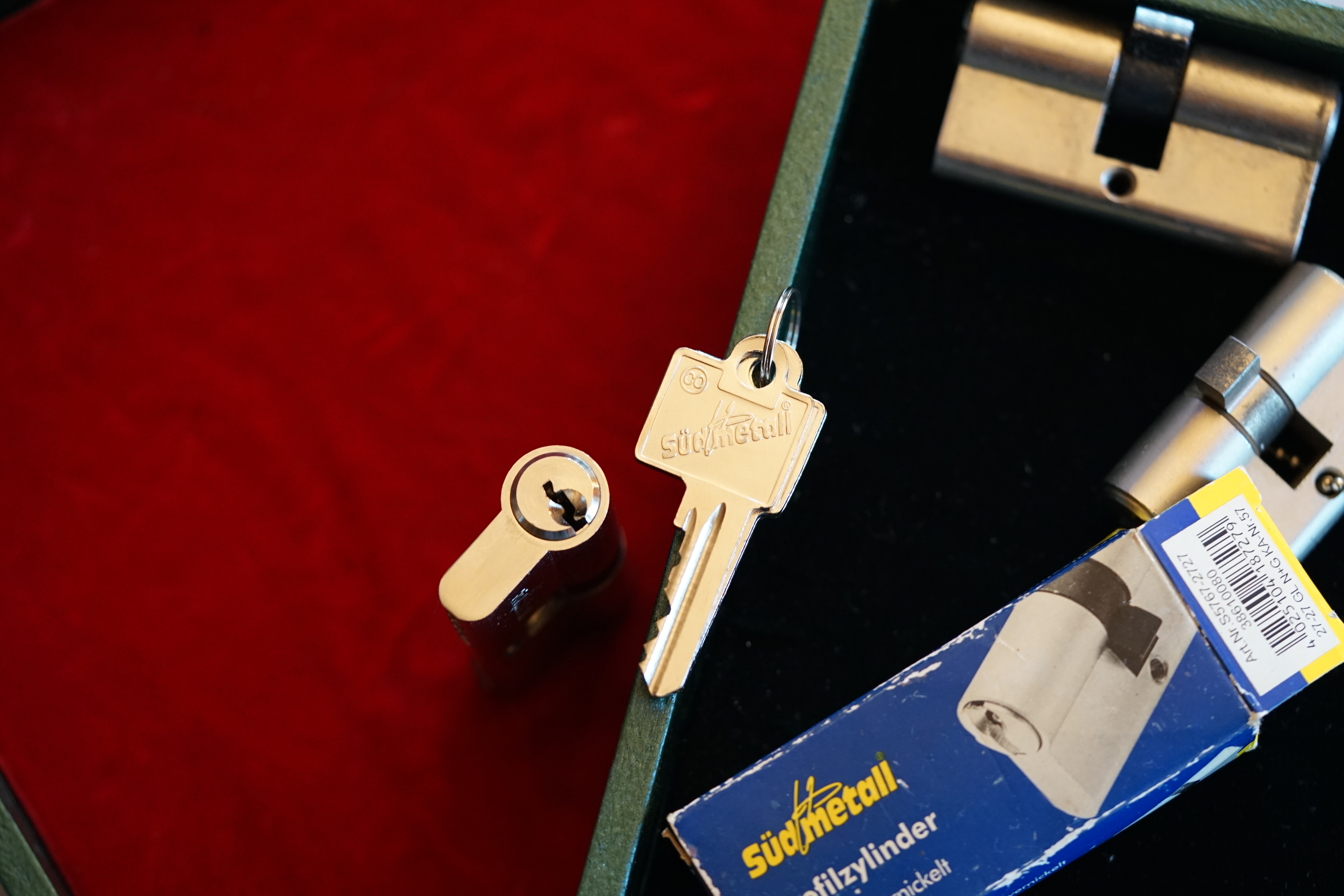 Südmetall Profilzylinder Schlüssel open offen ouvert aperto Arthur Bühl Arthurmeister Lockpicking Master of the Universe Wired