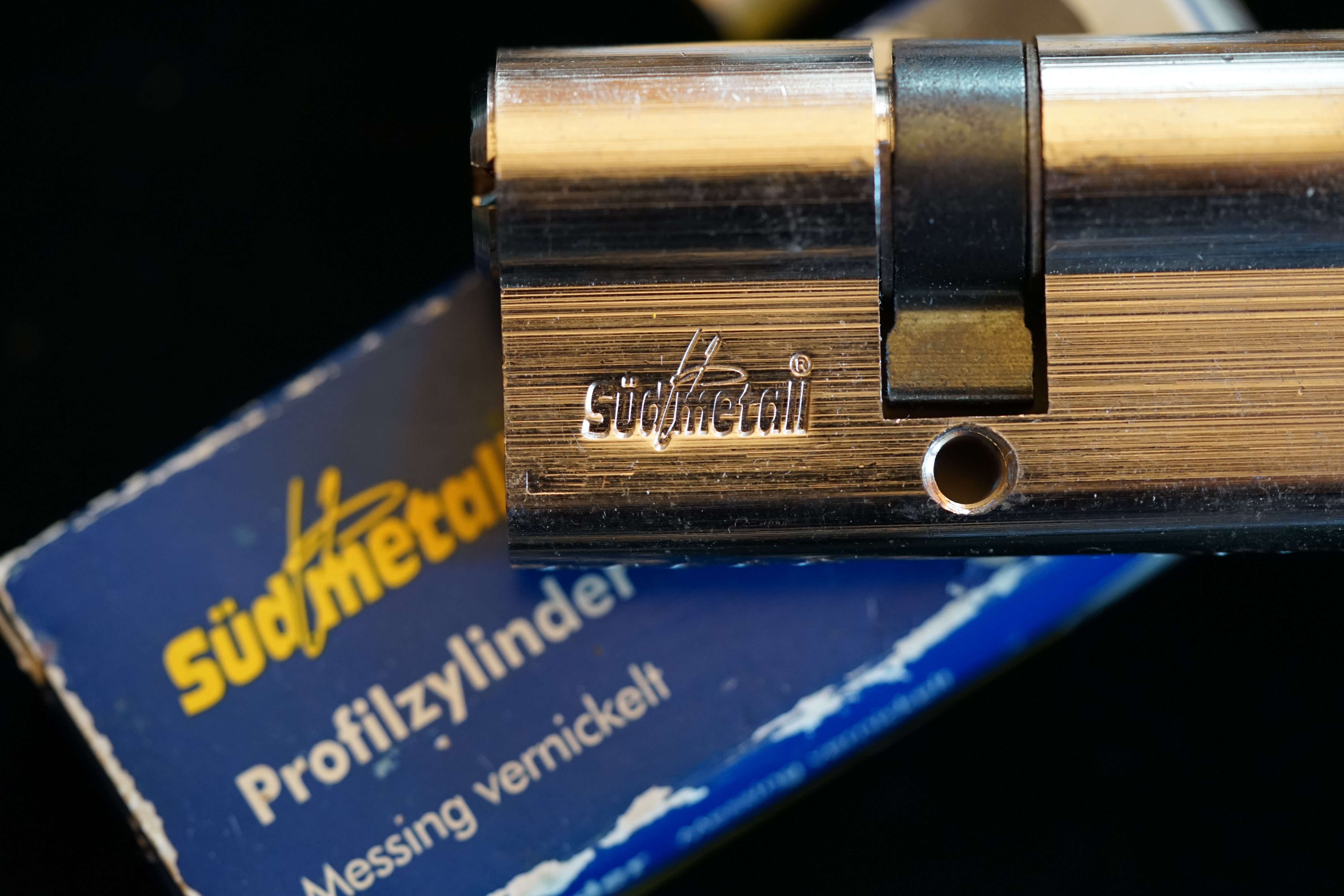 Messing vernickelt Südmetall Profilzylinder Schlüssel open offen ouvert aperto Arthur Bühl Arthurmeister Lockpicking Master of the Universe Wired