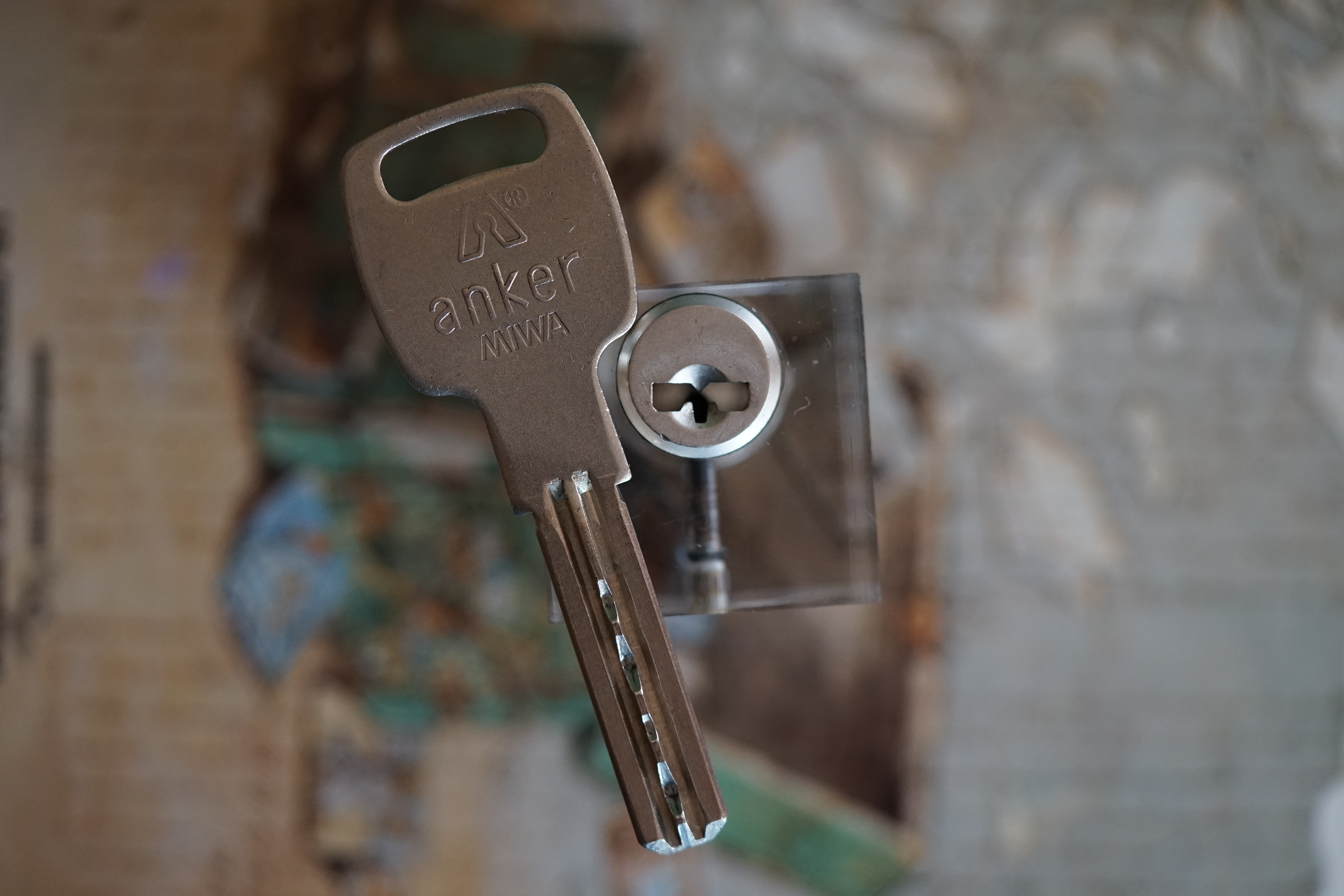 SEO JOE ASBERRY Hey Joe " Asberry ", ruft F 1 Rudi vom Tresen, Prost und Stößchen ruft Heike III zum Stammtisch. Die Jukebox spielt in voller Lautstärke Mr. Bojangles. Arthurmeister, der Sympathieträger hat bay the way mit einem ABUS Padlock Joe`s Michael Air Jordan`s Basketball bag gesichert ! Auch der Michael Jordan mußte hier im Hasenstübchen das Basketball bouncing Verbot akzeptieren. Formel 1 Rudi schreit: Bouncing darf und kann hier nur ein Michael Schumacher. Die Cartomanze meint, ein Ralf Schumacher auch ! Prost Weizen, Stößchen, Käppchen, ASBERRY !!! Die Jukebox by Youtube spielt " Slow Hand ". Joe, du rascal belehre uns nicht schon wieder. Wir sind hier in der Rabbit Hall and smoking is good for your drunken head. Prosit, Cheer`s, Salute, Gin Gin, altüst, sante` und Viva ! Hoch die Tassen ! Am Tresen läutet die Glocke. Der Rotamint der blinkt. Drei Tage war der JOE krank, jetzt trinkt und raucht er wieder. Gott sei Dank ! Verschlagwortet mit: Arthur Bühl, Detektiv, the dutch open Lockpicking Champion ! From WIRED. ÖFFNUNG OHNE SCHLÜSSEL, Linkedin Joe Asberry, Twitter X. Basket Ball Bouncing Verbot, Arthurmeister, Raucher, Roth - Händle, Stadt Lahr - Bühl, Schwarzwald, Black Forest, Rotkäppchen you know Mr. Smitz, Sorte Schwäbischerhengst.de is großfruchtig und süss. Buhl er Zwetschge. No, only woman has Pflaumen ♥. Wilhelm Busch ! Verschlagwortet mit: Arthur Bühl, Detektiv, the dutch open Lockpicking Champion ! From WIRED. ÖFFNUNG OHNE SCHLÜSSEL, Linkedin Joe Asberry, Twitter X. Basket Ball Bouncing Verbot, Arthurmeister, Raucher, Roth - Händle, Stadt Lahr - Bühl, Schwarzwald, Black Forest, Rötkäppchen you know Mr. Smitz, Sorte Schwäbischerhengst.de is großfruchtig und süss. Buhl er Zwetschge. No, only woman has Pflaumen ♥. Wilhelm Busch 𝐋𝐞𝐠𝐨 𝐁𝐢𝐥𝐥𝐮𝐧𝐝 𝐋𝐞𝐠𝐨𝐥𝐚𝐧𝐝 𝗩𝗲𝗿𝘀𝗰𝗵𝗹𝗮𝗴𝘄𝗼𝗿𝘁𝗲𝘁 𝗺𝗶𝘁: 𝗔𝗿𝘁𝗵𝘂𝗿 𝗕ü𝗵𝗹, 𝘁𝗵𝗲 𝗗𝘂𝘁𝘀𝗰𝗵 𝗼𝗽𝗲𝗻 𝗟𝗼𝗰𝗸𝗽𝗶𝗰𝗸𝗶𝗻𝗴 𝗖𝗵𝗮𝗺𝗽𝗶𝗼𝗻 ! 𝗙𝗿𝗼𝗺 𝗪𝗜𝗥𝗘𝗗. Ö𝗙𝗙𝗡𝗨𝗡𝗚 𝗢𝗛𝗡𝗘 𝗦𝗖𝗛𝗟Ü𝗦𝗦𝗘𝗟, 𝗟𝗶𝗻𝗸𝗲𝗱𝗶𝗻, 𝗧𝘄𝗶𝘁𝘁𝗲𝗿 𝗫. 𝗟𝗲𝗴𝗼 𝗕𝗶𝗹𝗹𝘂𝗻𝗱 Verschlagwortet mit: Arthur Bühl, the Dutsch open Lockpicking Champion ! From WIRED. ÖFFNUNG OHNE SCHLÜSSEL, Linkedin, Twitter X. 𝔄𝔯𝔱𝔥𝔲𝔯 𝔅ü𝔥𝔩, 𝔄𝔯𝔱𝔥𝔲𝔯𝔪𝔢𝔦𝔰𝔱𝔢𝔯® Verzwetschget mit: ♥ Vokuhila, Friseur ♥ Schwäbischer Hengst, Zwetschgen Heini, Bühl er, Zwetschge, Google Earth, Mittelpunkt der Welt, Martinameisterin, Cartomanze, Scholischek, " HIGH NOON ! ". ♥ Parole Emil ! SEO LOTTO 𝔄𝔯𝔱𝔥𝔲𝔯 𝔅ü𝔥𝔩, 𝔄𝔯𝔱𝔥𝔲𝔯𝔪𝔢𝔦𝔰𝔱𝔢𝔯® Verschlagwortet mit: Arthur Bühl, Arthurmeister® Arthur ♥ Schwäbischer Hengst, Buhl, Zwetschgen Heini, Artur, Buehl er, Zwetschge, Made in Germany, Born 1961, Sympathieträger, Google Earth, Mittelpunkt der Welt, Pflaumen, Arkadasch, Datschi, ♥ Martinameisterin, Cartomanze, Scholischek, " HIGH NOON ! ", ♥ ♥ Vokuhila ♥ Parole Emil ! SEO Bühl Zwetschge ♥ 𝔄𝔯𝔱𝔥𝔲𝔯 𝔅ü𝔥𝔩, 𝔄𝔯𝔱𝔥𝔲𝔯𝔪𝔢𝔦𝔰𝔱𝔢𝔯® 𝗩𝗲𝗿𝘇𝘄𝗲𝘁𝘀𝗰𝗵𝗴𝗲𝘁 𝗺𝗶𝘁: 𝔄𝔯𝔱𝔥𝔲𝔯 𝔅ü𝔥𝔩, 𝗔𝗿𝘁𝗵𝘂𝗿𝗺𝗲𝗶𝘀𝘁𝗲𝗿, 𝗥𝗮𝘂𝗰𝗵𝗲𝗿, 𝗥𝗼𝘁𝗵 - 𝗛ä𝗻𝗱𝗹𝗲, 𝗦𝘁𝗮𝗱𝘁 𝗟𝗮𝗵𝗿 - 𝗕ü𝗵𝗹, 𝗦𝗰𝗵𝘄𝗮𝗿𝘇𝘄𝗮𝗹𝗱, 𝗕𝗹𝗮𝗰𝗸𝗳𝗼𝗿𝗲𝘀𝘁, 𝗥𝗼𝘁𝗸ä𝗽𝗽𝗰𝗵𝗲𝗻 𝘆𝗼𝘂 𝗸𝗻𝗼𝘄 𝗠𝗿. 𝗦𝗺𝗶𝘁𝘇, 𝗦𝗼𝗿𝘁𝗲 𝗦𝗰𝗵𝘄ä𝗯𝗶𝘀𝗰𝗵𝗲𝗿𝗵𝗲𝗻𝗴𝘀𝘁.𝗱𝗲 𝗶𝘀 𝗴𝗿𝗼ß𝗳𝗿𝘂𝗰𝗵𝘁𝗶𝗴 𝘂𝗻𝗱 𝘀ü𝘀𝘀. ♥ 𝗡𝗼, 𝗼𝗻𝗹𝘆 𝘄𝗼𝗺𝗮𝗻 𝗵𝗮𝘀 𝗣𝗳𝗹𝗮𝘂𝗺𝗲𝗻 ♥ 𝗞𝗹𝗲𝗶𝗻𝘁𝗶𝗲𝗿𝘇ü𝗰𝗵𝘁𝗲𝗿𝘃𝗲𝗿𝗲𝗶𝗻. 𝗗𝗶𝗲 𝗘 - 𝗠𝗮𝗶𝗹 𝗹𝗮𝘂𝘁𝗲𝘁: 𝗔𝗿𝘁𝗵𝘂𝗿𝗺𝗲𝗶𝘀𝘁𝗲𝗿@𝗔𝗿𝘁𝗵𝘂𝗿𝗺𝗲𝗶𝘀𝘁𝗲𝗿.𝗱𝗲 𝗗𝗶𝗲 𝗘 - 𝗠𝗮𝗶𝗹 𝗹𝗮𝘂𝘁𝗲𝘁: 𝗔𝗿𝘁𝗵𝘂𝗿𝗔𝗻𝗱𝗿𝗲𝗮𝘀𝗕𝘂𝗲𝗵𝗹@𝗔𝗿𝘁𝗵𝘂𝗿𝗔𝗻𝗱𝗿𝗲𝗮𝘀𝗕𝘂𝗲𝗵𝗹.𝗱𝗲 Verschlagwortet mit Bühl er Zwetschge, Zwetschgenhengst, Pflaume, plum, Erikli, prugna torta, Datschi, süss. ♥ Zwetschgen Heini verschlagwortet mit: ♥ Vokuhila, Friseur ♥ Schwäbischer Hengst, Zwetschgen Heini, Bühl er, Zwetschge, Google Earth, Mittelpunkt der Welt, Martinameisterin, Cartomanze, Scholischek, " HIGH NOON ! ". ♥ Parole Emil ! 𝔄𝔯𝔱𝔥𝔲𝔯 𝔅ü𝔥𝔩, 𝔄𝔯𝔱𝔥𝔲𝔯𝔪𝔢𝔦𝔰𝔱𝔢𝔯® In der Vitrine von Arthur Andreas Bühl, Arthurmeister sind Schlösser, Padlocks, von ABUS, BKS, CES, DOM, EVVA, Assa Abloy, Z Ikon, Kaba, Keso, ASSA, Winkhaus, Wilka, Trelock, Schmelting, Bode Panzer, Ancor Las, Drumm Geminy, Xylock, SEA, Medeco, Mul-T-Lock, Cut away, ABUS Granit, Pfaffenhain, E*S, ESS, Nemef, BAB, Babelsberg, Stasi, Diskus, WMF, Tesa, Vachette, Cisa, Wally, Rielda, Mottura, Viro, FAI, GeGe, Fichet, Bode Panzer, Tresor, Bramah, Protector, Braun`s Patent, Walomatus, Arolds, Combination Lock, Yale, Master, American Lock, Tubular, China, Indien, Aligarh, Nepal, Thailand, Zahlenschlösser, Himmelsschlüssel und noch vieles mehr, vorhanden. Alle Schliesszylinder sind Übungsmaterial für das Lockpicking. Schlagschlüssel sind auch dabei. Das Trabbi Tool, Stasi, natürlich auch. Verschlagwortet mit Buehl, Buhl, Rotkäppchen, Zwetschgenhengst, Zwetschge SEO Jahrgang 1961 Verschlagwortet mit: Arthur Bühl, Arthurmeister® Arthur ♥ Schwäbischer Hengst, Buhl, Zwetschgen Heini, Artur, Buehl er, Zwetschge, Made in Germany, Born 1961, Sympathieträger, Google Earth, Mittelpunkt der Welt, Pflaumen, Arkadasch, Datschi, ♥ Martinameisterin, Cartomanze, Scholischek, " HIGH NOON ! ", ♥ ♥ Vokuhila ♥ Parole Emil ! SEO Vitrine Alternativtext: ♥ 𝔄𝔯𝔱𝔥𝔲𝔯 𝔅ü𝔥𝔩, 𝔄𝔯𝔱𝔥𝔲𝔯𝔪𝔢𝔦𝔰𝔱𝔢𝔯®