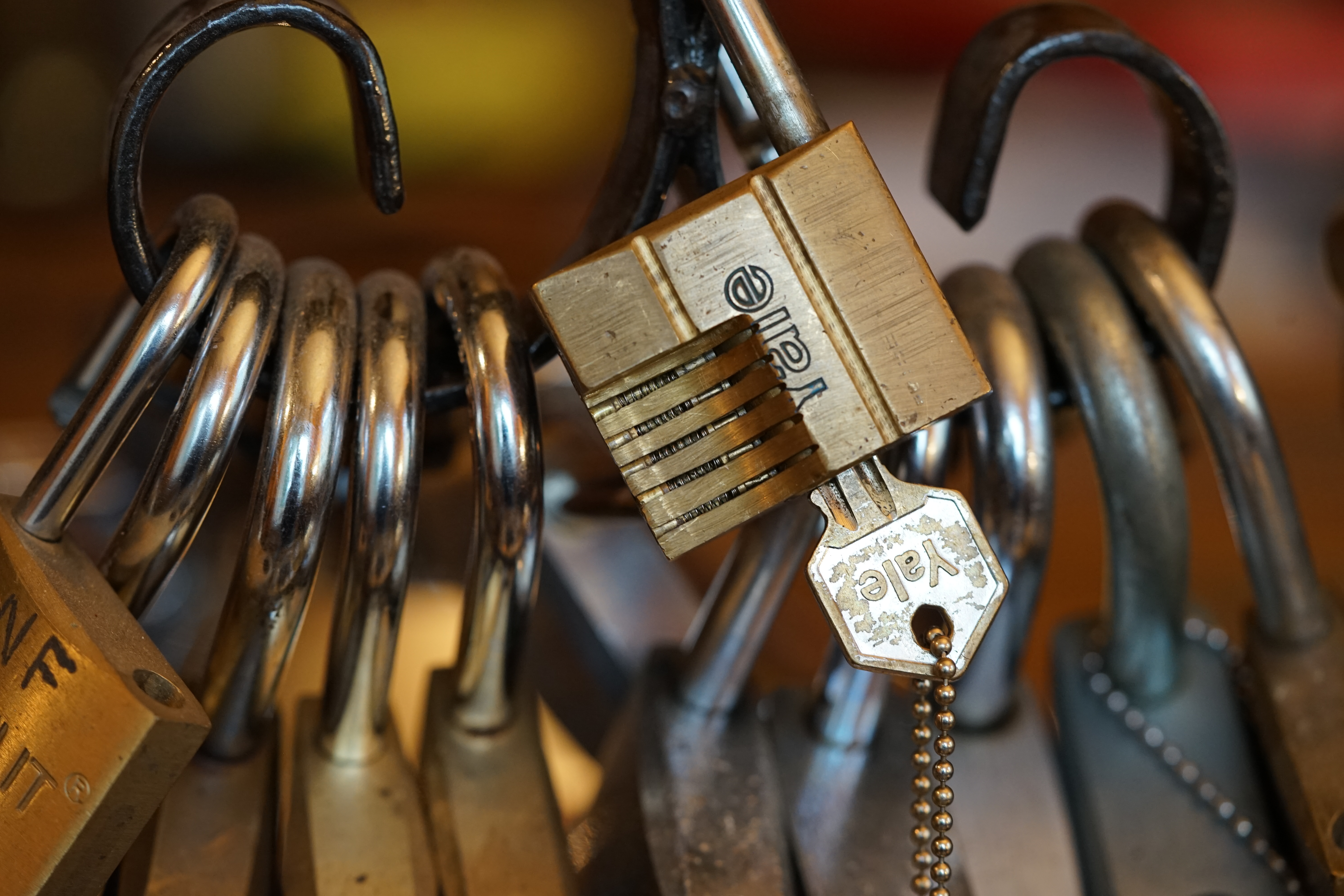 Arthur Bühl Arthurmeister Lockpicking Master of the Universe Wired. Jahrgang 1961, Made in Germany, Detektiv or Private Investigator how Mr. Smitz from the PLAYBOY, Beverly Hills, say`s: Yes Mr. Smitz i will send you the Photo Arthurmeister`s F1 Jacket for your Leporello US. to your E - Mail Mr.Smitz@Mr.Smitz.us. Ok, Mr. Smitz. Mr. Smitz do you know what Google Earth is ? Take BÜHL Arthur, only by Google Earth, you know ? have done it ? Yes Google will show you my Panel superfast. Cool, Arthurmeister, cool. Yes Mr. Smitz, this can i do for you too ! Yes with SEO. Yes, yes, i have Arkadasch erklärt, sein Erikli pasta is not so genial. Der beste Zwetschgenkuchen, you know, plum tart, is from the Stadt Bühl. Not laughing in the USA. Bühl is a City like my Name. And the People in this City called it: Zwetschgendatschi ! you know. This is the world best plumcake. Yes Datschi ! Yes, Stadt Bühl is near Baden - Baden, the Casino, you know ! Yes. Baden-Württemberg. Black Forest, you know ! You must know there is since 1927 the traditionell Zwetschgenfest. And there ist the Zwetschgenkönigin ! Mr. Smitz, my Ur Ur Ur Ur Grandfather is born in Bühl. My Great Grand Grand Mother where also born in the town Bühl. Their profession was Zwetschgenpicker. Not Lockpicker, Zwetschgen / Plum Picker. And Rüttler. Oh, really ! Yes, Yes. And since this time the name of the family Bühl from the Stadt Bühl is: Yes you know - Buehl. Yes i will give Greetings from you to Mrs. Friede Springer from the Newspaper BILD et. Yes, the Elbphilharmonie is in Betrieb. OH, Mr. Smitz, greeting´s to you from Joe Asbbery, NBA, you know, our bouncing Joe. Tomorrow we will meet us in the Hasenstübchen, our Rabbit Hall. For Lockpicking und Beer. Call you. Parole Emil ! Not E-Mail. Provided by www.Arthur-Bühl.de and www.Arthurmeister.de In der Vitrine von Arthur Andreas Bühl, Arthurmeister sind Schlösser, Padlocks, von ABUS, Master, BKS, CES, DOM, EVVA, Assa Abloy, Z Ikon, Kaba, Keso, ASSA, Winkhaus, Wilka, Trelock, Schmelting, Bode Panzer, Ancor Las, Drumm Geminy, Xylock, SEA, Medeco, Mul-T-Lock, Cut away, ABUS Granit, Pfaffenhain, E*S, ESS, Nemef, BAB, Babelsberg, Stasi, Diskus, WMF, Tesa, Vachette, Cisa, Wally, Rielda, Mottura, Viro, FAI, GeGe, Fichet, Bode Panzer, Tresor, Bramah, Protector, Braun`s Patent, Walomatus, Arolds, Combination Lock, Yale, Master, American Lock, Tubular, China, Indien, Aligarh, Nepal, Thailand, Zahlenschlösser, Himmelsschlüssel und noch vieles mehr, vorhanden. Alle Schliesszylinder sind Übungsmaterial für das Lockpicking. Schlagschlüssel sind auch dabei. Das Wappen Bühl ist angebracht. Die Fahne hängt im Hasenstübchen. Arthurmeister`s Jukebox by YouTube spielt Pointer Sisters: Slow Hand, Arthurmeister with the Mastertouch ! ♥ SEO für heute: Parole Emil ! Bühl. Arthur A. Bühl. Der Sympathieträger ist in Stuttgart, Baden - Württemberg geboren. Der Detektiv lebt in HAM. H1 Text der SEO schreibt: 𝔄𝔯𝔱𝔥𝔲𝔯 𝔅ü𝔥𝔩, 𝔄𝔯𝔱𝔥𝔲𝔯𝔪𝔢𝔦𝔰𝔱𝔢𝔯 ® Bühl, Arthur, Jahrgang 1961, Made in Germany, Detektiv or Private Investigator how Mr. Smitz from the PLAYBOY, Beverly Hills, say`s. Yes Mr. Smitz i will send you the Photo Arthurmeister`s F 1, Jacket for your LeporelloUS. to your E - Mail Mr.Smitz@Mr.Smitz.us. Ok, Mr. Smitz. Mr. Smitz do you know what Google Earth is ? Take BÜHL Arthur, only by Google Earth, you know ? have done it ? Yes Google will show you my Panel superfast. Cool, Arthurmeister, cool. Yes Mr. Smitz, this can i do for you too ! Yes with SEO. Yes, yes, i have Arkadasch erklärt, sein Erikli pasta is not so genial. Der beste Zwetschgenkuchen, you know plum tart, is from the Stadt Bühl. Not laughing in the USA. Bühl is a City like my Name. And the People in this City called it: Zwetschgendatschi ! you know. This is the world best plumcake. Yes Datschi. Yes, Stadt Bühl is near Baden - Baden, the Casino, you know ! Yes. Baden-Württemberg. You must know there is since 1927 the traditionell Zwetschgenfest. And there ist the Zwetschgenkönigin ! Mr. Smitz, my Ur Ur Ur Ur Grandfather is born in Bühl. My Great Grand Grand Mother where also born in the town Bühl. Their profession was Zwetschgenpicker. Not Lockpicker, Zwetschgen / Plum Picker. And Rüttler. Oh, really ! Yes, Yes. And since this time the name of the family Bühl from the Stadt Bühl is: Yes you know - Buehl. Yes i will give Greetings from you to Mrs. Friede Springer from the Newspaper BILD et. Yes, the Elbphilharmonie is in Betrieb. OH, Mr. Smitz, greeting´s to you from Joe Asbbery, NBA, you know. Tomorrow we will meet us in the Hasenstübchen, our Rabbit Hall. For Lockpicking und Beer. Call you. Parole Emil ! H1 Text der SEO schreibt weiter: 𝔄𝔯𝔱𝔥𝔲𝔯 𝔅ü𝔥𝔩, 𝔄𝔯𝔱𝔥𝔲𝔯𝔪𝔢𝔦𝔰𝔱𝔢𝔯® Herr Arthur Bühl, kritischer Privatdetektiv aus der Hansestadt Hamburg, bereitet sich auf ein Interview mit der BILD et vor. Bei Babsi und Gina in Fuhlsbüttel wird ihm zuvor der Vokuhila geschnitten. Herr Arthur Bühl wurde schon in der BILD et als " Herr der Schlösser " beschrieben. " Ein bisschen Ruhe bitte " schreibt Jan Freitag von der TAZ. Er erwähnt auch eine Mustertür by Wendt. Es wird darin herumgeprökelt. Selbst Arthur Bühl, der weltbeste aus dem Lockpicker Mekka Hamburg, betreibt pures Understatement, weil er sein Schloss in nur 20 Sekunden " geknackt " hat. Charles Graeber von der Wired.com beschreibt in seinem Artikel Master Lock - Pickers do bottle Arthur Bühl " The Master of the Universe ", Arthur Bühl a private Detective of Germany open locks. Bühl`s Fabio - the - Barbarian Look stands out. He wins the Dutch Open and is now Master of the Universe. The people cry: " Arthurmeister ! booms Arthurmeister ". Mark Webber Tobias, the Author of Locks, Safes, and Security, a Police Reverence, say: Arthurmeister, that ist beautyful. " Open ! " sagt Arthurmeister ", offen ist gut, schneller offen ist besser ". " Beer !" Arthurmeister booms back and a new Champion is born. Die Welt berichtet: " Die Kunst, Schlösser ohne Schlüssel zu öffnen ". Vereinsmitbegründer und Vizepräsident Arthur Bühl trägt seine Leidenschaft schon auf der Krawatte. Sie ist rot mit gelben Schlüsseln drauf. Intern wird er ehrfürchtig " Meister Arthur " gerufen. Er hat es zum siebenfachen Deutschen Meister in verschiedenen Disziplinen geschafft. Er pickt seit der Kindheit. Sein erstes Trainingsobjekt war sein Spardosenschloss - Ein klassischer Einstieg… . Die Slate berichtet über Arthur Bühl als Lockpicking Legend. Es gibt einen Artikel Tool for Picking and Decoding by Stasi, CCC, Vortrag Berlin. Amateur Hour berichtet: Arthurmeister has " The Master Touch ". Bei den Kaba Day `s im Europa Park Rust schreibt die Pressebox: auf großes Interesse der Teilnehmer stieß auch die praktische Vorführung von Steffen Wernéry und Arthur Bühl, die gängige mechanische Schließzylinder ohne Schlüssel zerstörungsfrei öffnen. Meist in Sekundenschnelle. Auch die Chemnitzer Zeitung " Freie Presse " hat über das Lockpicking und Arthur Andreas Bühl alias Arthurmeister berichtet. Dwight Perry schreibt: Arthur Bühl has good hands ! In der Philalocksmith wird Arthur Bühl auch als Lockpicking Legend betitelt. Es gibt auch einen Beitrag, 360 Meridianos. In der Datenschleuder, CCC, wurde über ihn als Sympathieträger berichtet. Veröffentlicht unter Linkedin, Xing, Google Panel, Twitter X. In der Vitrine von Arthur Andreas Bühl, Arthurmeister® sind Schlösser, Padlocks, von ABUS, BKS, CES, DOM, EVVA, Assa Abloy, Z Ikon, Kaba, Keso, ASSA, Winkhaus, Wilka, Trelock, Schmelting, Bode Panzer, Ancor Las, Drumm Geminy, Xylock, SEA, Medeco, Mul-T-Lock, Cut away, ABUS Granit, Pfaffenhain, E*S, ESS, Nemef, BAB, Babelsberg, Stasi, Diskus, WMF, Tesa, Noch, Vachette, Cisa, Wally, Rielda, Mottura, Viro, FAI, GeGe, Fichet, Bode Panzer, Tresor, Bramah, Protector, Braun`s Patent, Walomatus, Arolds, Combination Lock, Yale, Master, American Lock, Tubular, China, Indien, Aligarh, Nepal, Thailand, Zahlenschlösser, Himmelsschlüssel und noch vieles mehr, vorhanden. Alle Schliesszylinder sind Übungsmaterial für das Lockpicking. Schlagschlüssel und so vieles mehr, sind auch dabei. Auch der Sputnik. Verschlagwortet mit: ♥ Vokuhila, Friseur ♥ Schwäbischer Hengst, Zwetschgen Heini, Bühl er, Zwetschge, Google Earth, Mittelpunkt der Welt, Martinameisterin, Cartomanze, Scholischek, " HIGH NOON ! ". ♥ Parole Emil ! SEO NEU Twitter X 11.06.24 Bilder Budeg ( Bold serif ) Arthur Andreas Bühl, Detektiv, made in Germany, born 1961 in Stuttgart, Baden - Württemberg, living in HAM, Im Dienste der Wahrheitsfindung unterwegs, betreibt in seiner Freizeit Lockpicking aus Leidenschaft. Der mehrfache Deutsche Meister wird in der WIRED als " Master of the Universe " betitelt. In der BILD et ist der Artikel " Herr der Schlösser " abgedruckt. Im Hasenstübchen - Fuhlsbüttel, am Hasenberge, Santa Fu, wird gefeiert. Arthurmeister® stellt seinen Leporello " Der Aufmacher " vor. Der Stammtisch grölt " OFFEN ". Scholischek, Rudi, Heike I, Noagerlzutzler, Arthur und Joe Asberry, der alte NBA ler, prosten sich zu. Arthurmeister`s Jukebox auf YouTube spielt Pointer Sisters - Slow Hand ! ♥ Beim Tanzen ruft die Cartomanze " Ey du Sympthieträger ♥, komm mal her " ! SEO für heute: DETEKTIV, Arthur Bühl, Lockpicker, Deutscher Meister, pickt ABUS Padlock. 𝐀𝐫𝐭𝐡𝐮𝐫 𝐀. 𝐁ü𝐡𝐥, 𝐃𝐞𝐭𝐞𝐤𝐭𝐢𝐯, 𝐦𝐚𝐝𝐞 𝐢𝐧 𝐆𝐞𝐫𝐦𝐚𝐧𝐲, 𝐛𝐨𝐫𝐧 𝟏𝟗𝟔𝟏 𝐢𝐧 𝐒𝐭𝐮𝐭𝐭𝐠𝐚𝐫𝐭, 𝐁𝐚𝐝𝐞𝐧 - 𝐖ü𝐫𝐭𝐭𝐞𝐦𝐛𝐞𝐫𝐠, 𝐥𝐢𝐯𝐢𝐧𝐠 𝐢𝐧 𝐇𝐀𝐌, 𝐈𝐦 𝐃𝐢𝐞𝐧𝐬𝐭𝐞 𝐝𝐞𝐫 𝐖𝐚𝐡𝐫𝐡𝐞𝐢𝐭𝐬𝐟𝐢𝐧𝐝𝐮𝐧𝐠 𝐮𝐧𝐭𝐞𝐫𝐰𝐞𝐠𝐬, 𝐛𝐞𝐭𝐫𝐞𝐢𝐛𝐭 𝐢𝐧 𝐬𝐞𝐢𝐧𝐞𝐫 𝐅𝐫𝐞𝐢𝐳𝐞𝐢𝐭 𝐋𝐨𝐜𝐤𝐩𝐢𝐜𝐤𝐢𝐧𝐠 𝐚𝐮𝐬 𝐋𝐞𝐢𝐝𝐞𝐧𝐬𝐜𝐡𝐚𝐟𝐭. 𝐃𝐞𝐫 𝐦𝐞𝐡𝐫𝐟𝐚𝐜𝐡𝐞 𝐃𝐞𝐮𝐭𝐬𝐜𝐡𝐞 𝐌𝐞𝐢𝐬𝐭𝐞𝐫 𝐰𝐢𝐫𝐝 𝐢𝐧 𝐝𝐞𝐫 𝐖𝐈𝐑𝐄𝐃 𝐚𝐥𝐬 " 𝐌𝐚𝐬𝐭𝐞𝐫 𝐨𝐟 𝐭𝐡𝐞 𝐔𝐧𝐢𝐯𝐞𝐫𝐬𝐞 " 𝐛𝐞𝐭𝐢𝐭𝐞𝐥𝐭. 𝐈𝐧 𝐝𝐞𝐫 𝐁𝐈𝐋𝐃 𝐞𝐭 𝐢𝐬𝐭 𝐝𝐞𝐫 𝐀𝐫𝐭𝐢𝐤𝐞𝐥 " 𝐇𝐞𝐫𝐫 𝐝𝐞𝐫 𝐒𝐜𝐡𝐥ö𝐬𝐬𝐞𝐫 " 𝐚𝐛𝐠𝐞𝐝𝐫𝐮𝐜𝐤𝐭. 𝐈𝐦 𝐇𝐚𝐬𝐞𝐧𝐬𝐭ü𝐛𝐜𝐡𝐞𝐧 - 𝐅𝐮𝐡𝐥𝐬𝐛ü𝐭𝐭𝐞𝐥, 𝐚𝐦 𝐇𝐚𝐬𝐞𝐧𝐛𝐞𝐫𝐠𝐞, 𝐒𝐚𝐧𝐭𝐚 𝐅𝐮, 𝐰𝐢𝐫𝐝 𝐠𝐞𝐟𝐞𝐢𝐞𝐫𝐭. 𝐀𝐫𝐭𝐡𝐮𝐫𝐦𝐞𝐢𝐬𝐭𝐞𝐫® 𝐬𝐭𝐞𝐥𝐥𝐭 𝐬𝐞𝐢𝐧𝐞𝐧 𝐋𝐞𝐩𝐨𝐫𝐞𝐥𝐥𝐨 " 𝐃𝐞𝐫 𝐀𝐮𝐟𝐦𝐚𝐜𝐡𝐞𝐫 " 𝐯𝐨𝐫. 𝐃𝐞𝐫 𝐒𝐭𝐚𝐦𝐦𝐭𝐢𝐬𝐜𝐡 𝐠𝐫ö𝐥𝐭 " 𝐎𝐅𝐅𝐄𝐍 ". 𝐒𝐜𝐡𝐨𝐥𝐢𝐬𝐜𝐡𝐞𝐤, 𝐑𝐮𝐝𝐢, 𝐇𝐞𝐢𝐤𝐞 𝐈, 𝐍𝐨𝐚𝐠𝐞𝐫𝐥𝐳𝐮𝐭𝐳𝐥𝐞𝐫, 𝐀𝐫𝐭𝐡𝐮𝐫 𝐮𝐧𝐝 𝐉𝐨𝐞 𝐀𝐬𝐛𝐞𝐫𝐫𝐲, 𝐝𝐞𝐫 𝐚𝐥𝐭𝐞 𝐍𝐁𝐀 𝐥𝐞𝐫, 𝐩𝐫𝐨𝐬𝐭𝐞𝐧 𝐬𝐢𝐜𝐡 𝐳𝐮. 𝐀𝐫𝐭𝐡𝐮𝐫𝐦𝐞𝐢𝐬𝐭𝐞𝐫`𝐬 𝐉𝐮𝐤𝐞𝐛𝐨𝐱 𝐚𝐮𝐟 𝐘𝐨𝐮𝐓𝐮𝐛𝐞 𝐬𝐩𝐢𝐞𝐥𝐭 𝐏𝐨𝐢𝐧𝐭𝐞𝐫 𝐒𝐢𝐬𝐭𝐞𝐫𝐬 - 𝐒𝐥𝐨𝐰 𝐇𝐚𝐧𝐝 ! ♥ 𝐁𝐞𝐢𝐦 𝐓𝐚𝐧𝐳𝐞𝐧 𝐫𝐮𝐟𝐭 𝐝𝐢𝐞 𝐂𝐚𝐫𝐭𝐨𝐦𝐚𝐧𝐳𝐞 " 𝐄𝐲 𝐝𝐮 𝐒𝐲𝐦𝐩𝐭𝐡𝐢𝐞𝐭𝐫ä𝐠𝐞𝐫 ♥, 𝐤𝐨𝐦𝐦 𝐦𝐚𝐥 𝐡𝐞𝐫 " ! 𝐒𝐄𝐎 𝐟ü𝐫 𝐡𝐞𝐮𝐭𝐞: 𝐃𝐄𝐓𝐄𝐊𝐓𝐈𝐕, 𝐀𝐫𝐭𝐡𝐮𝐫 𝐁ü𝐡𝐥, 𝐋𝐨𝐜𝐤𝐩𝐢𝐜𝐤𝐞𝐫, 𝐃𝐞𝐮𝐭𝐬𝐜𝐡𝐞𝐫 𝐌𝐞𝐢𝐬𝐭𝐞𝐫, 𝐩𝐢𝐜𝐤𝐭 𝐀𝐁𝐔𝐒 𝐏𝐚𝐝𝐥𝐨𝐜𝐤. 𝗩𝗲𝗿𝘇𝘄𝗲𝘁𝘀𝗰𝗵𝗴𝗲𝘁 𝗺𝗶𝘁: 𝔄𝔯𝔱𝔥𝔲𝔯 𝔅ü𝔥𝔩, 𝗔𝗿𝘁𝗵𝘂𝗿𝗺𝗲𝗶𝘀𝘁𝗲𝗿, 𝗥𝗮𝘂𝗰𝗵𝗲𝗿, 𝗥𝗼𝘁𝗵 - 𝗛ä𝗻𝗱𝗹𝗲, 𝗦𝘁𝗮𝗱𝘁 𝗟𝗮𝗵𝗿, 𝗕ü𝗵𝗹, 𝗦𝗰𝗵𝘄𝗮𝗿𝘇𝘄𝗮𝗹𝗱, 𝗕𝗹𝗮𝗰𝗸𝗳𝗼𝗿𝗲𝘀𝘁, 𝗥𝗼𝘁𝗸ä𝗽𝗽𝗰𝗵𝗲𝗻 𝘆𝗼𝘂 𝗸𝗻𝗼𝘄 𝗠𝗿. 𝗦𝗺𝗶𝘁𝘇, 𝗦𝗼𝗿𝘁𝗲 𝗦𝗰𝗵𝘄ä𝗯𝗶𝘀𝗰𝗵𝗲𝗿𝗵𝗲𝗻𝗴𝘀𝘁.𝗱𝗲 𝗶𝘀 𝗴𝗿𝗼ß𝗳𝗿𝘂𝗰𝗵𝘁𝗶𝗴 𝘂𝗻𝗱 𝘀ü𝘀𝘀. ♥ 𝗡𝗼, 𝗼𝗻𝗹𝘆 𝘄𝗼𝗺𝗮𝗻 𝗵𝗮𝘀 𝗣𝗳𝗹𝗮𝘂𝗺𝗲𝗻 ♥ 𝗞𝗹𝗲𝗶𝗻𝘁𝗶𝗲𝗿𝘇ü𝗰𝗵𝘁𝗲𝗿𝘃𝗲𝗿𝗲𝗶𝗻. 𝗗𝗶𝗲 𝗘 - 𝗠𝗮𝗶𝗹 𝗹𝗮𝘂𝘁𝗲𝘁: 𝗔𝗿𝘁𝗵𝘂𝗿𝗺𝗲𝗶𝘀𝘁𝗲𝗿@𝗔𝗿𝘁𝗵𝘂𝗿𝗺𝗲𝗶𝘀𝘁𝗲𝗿.𝗱𝗲 𝗗𝗶𝗲 𝗘 - 𝗠𝗮𝗶𝗹 𝗹𝗮𝘂𝘁𝗲𝘁: 𝗔𝗿𝘁𝗵𝘂𝗿𝗔𝗻𝗱𝗿𝗲𝗮𝘀𝗕𝘂𝗲𝗵𝗹@𝗔𝗿𝘁𝗵𝘂𝗿𝗔𝗻𝗱𝗿𝗲𝗮𝘀𝗕𝘂𝗲𝗵𝗹.𝗱𝗲 SEO neu Linkedin Arthur A. Bühl, Made in Germany, born 1961 in Stuttgart, arbeitet seit 40 Jahren als Privatdetektiv und lebt in Hamburg. Er ist als Detektiv Mitglied in nationalen und internationalen Berufsverbänden. Unter dem Künstlernamen " Arthurmeister " erklärt Arthur Bühl Lockpicking; das zerstörungsfreie öffnen von Schlössern und Schließzylindern. Der Ehrenkodex lautet: Öffne nur deine eigenen Schlösser. Fremde Schlösser dürfen nur mit Einwilligung des Eigentümers geöffnet werden. Herr Bühl wurde schon als Schlossknacker bezeichnet. Dies ist natürlich Quatsch, denn wenn man z.B. ein Vorhangschloss knackt, so ist es kaputt und die Wettbewerber und Lockpickerkollegen können nicht mehr daran üben. Knacker benutzen einen Kuhfuß. Der mehrfache Deutsche Meister dagegen ein Pickset und es gilt: " Offen ist gut, schneller Offen ist besser ". Von der Zeitschrift " Wired " wurde Arthurmeister als Master of the Universe, betitelt. Viel Spaß und Erfolg beim Üben. SEO für heute: Parole Emil ! Arthur Bühl, Sympathieträger.com, Präsident Pornomeister SARL. Die Anschrift lautet: Arthur A. Bühl, Postfach 605 145, 22 246 Hamburg. SEO NEU geändert Arthur Bühl, Arthur Andreas Bühl, Made in Germany, born 1961 in Stuttgart, arbeitet seit 40 Jahren als Privatdetektiv und lebt in Hamburg. Er ist als Detektiv Mitglied in nationalen und internationalen Berufsverbänden. Unter dem Künstlernamen " Arthurmeister " erklärt Arthur Bühl Lockpicking; das zerstörungsfreie öffnen von Schlössern und Schließzylindern. Der Ehrenkodex lautet: Öffne nur deine eigenen Schlösser. Fremde Schlösser dürfen nur mit Einwilligung des Eigentümers geöffnet werden. Herr Bühl wurde schon als Schlossknacker bezeichnet. Dies ist natürlich Quatsch, denn wenn man oder Frau z.B. ein Vorhangschloss knackt, so ist es kaputt und die Wettbewerber und Lockpickerkollegen können nicht mehr daran üben. Knacker benutzen einen Kuhfuß. Der mehrfache Deutsche Meister dagegen ein Pickset und es gilt: " Offen ist gut, schneller Offen ist besser ". Viel Spaß und Erfolg beim Üben. Von der Zeitschrift " WIRED " wurde Arthurmeister als Master of the Universe, betitelt. SEO für heute: Parole Emil ! Arthur Bühl, Sympathieträger.com, Präsident Pornomeister SARL. Die Anschrift lautet: Arthur A. Bühl, Postfach 605 145, 22 246 Hamburg. SEO Mr. Smitz Hilfe für Leporello.us 𝔄𝔯𝔱𝔥𝔲𝔯 𝔅ü𝔥𝔩, 𝔄𝔯𝔱𝔥𝔲𝔯𝔪𝔢𝔦𝔰𝔱𝔢𝔯® HELLO Mr. Smitz, yes i am fine and the Stammtisch and the Counter is also fine too ! Der Nachläufer schreit vom Tresen: wieder der Ami oder watt ? WHAT Mr. Smitz you are not in good condition`s. Oh, Mr. Smith i`am sorry about this. What, your Leporello.us System is not running ? Yes, yes, OH, yes, Good, yes, yes the Spaghetticodler. Yes, i know. Computer, yes i know. Our Spaghetticodler, der amiga pc sit on the Counter and drink Helbing. Arthurmeister`Jukebox by You Tube im Hasenstübchen plays: Let`get it on, do you know Marvin Gay ? Oh, Arkadasch drinking today no Helbing ? No, he drinks GabiKo. Arthurmeister ? what ist GabiKo, i never hear from this. This is ganz billiger Korn, you Know. Like you Whisky ! No, Zwetschgenwater is more, more, better ! Heike IV cries from the counter: Alimente, not Alimentari, Giovanni. You know. The Scholischek is dancing. Yes, Yes, Mr. Smitz. Why Scholischek and Arkadasch dancing ? They hear from the old Rock-Ola Cem Karaca & die Kanaken. Mein " Deutscher Freund ", you know Mr. Smitz. Yes i will give them some Helbing. No, no, Mr. Smitz, for your Problem with the Spaghetti Codler you take my E - Mail Binärbomber@Binärbomber.de. The Jukebox play now Joy Flemming. Half-Breed. No, no Mr. Smitz, you are dumm. The Seo for this week is: Arthur Bühl, Made in Germany, born 1961, Detektiv aus Leidenschaft, die Leiden schaft. You get it ? Know i mußt helping on the Stammtisch for Lockpicking, a fucking ABUS Padlock. Tschüssing ! I say Ende for Telefon speaking und touch nothing that you can not pay ! Verzwetschget mit: ♥ Vokuhila, Friseur ♥ Schwäbischer Hengst, Zwetschgen Heini, Bühl er, Zwetschge, Google Earth, Mittelpunkt der Welt, Martinameisterin, Cartomanze, Scholischek, " HIGH NOON ! ". ♥ Parole Emil ! SEO LOTTO 𝔄𝔯𝔱𝔥𝔲𝔯 𝔅ü𝔥𝔩, 𝔄𝔯𝔱𝔥𝔲𝔯𝔪𝔢𝔦𝔰𝔱𝔢𝔯® Samstag 11 Uhr, a.m, " HIGH NOON ". Arthurmeister und die Cartomanze sitzen am Stammtisch im Hasenstübchen, Fuhlsbüttel. Aus der Jukebox by You Tube, der alten Rock-Ola schallt von Element of Crime: Das Hasenstübchern ist der " Mittekpunkt der Welt ". Die zwanzig Mittrinker am Counter schallen mit: Im Lotto spielst du immer nur; die Zahlen zwischen fünf und zehn; und als Zusatzzahl dein Lebensalter; denn als Lottospieler sagst du; darf man höchstens 49 Jahre alt sein; später wäre es schade um das Geld ! Wo DEINE Füße stehen ist der " MITTELPUNKT DER WELT ". Driver Dieter fährt mit Scholischek und Arkadasch zur Annahmestelle ! Verschlagwortet mit: Arthur Bühl, Arthurmeister® Arthur ♥ Schwäbischer Hengst, Buhl, Zwetschgen Heini, Artur, Buehl er, Zwetschge, Made in Germany, Born 1961, Sympathieträger, Google Earth, Mittelpunkt der Welt, Pflaumen, Arkadasch, Datschi, ♥ Martinameisterin, Cartomanze, Scholischek, " HIGH NOON ! ", ♥ ♥ Vokuhila ♥ Parole Emil ! SEO LOTTO II 𝔄𝔯𝔱𝔥𝔲𝔯 𝔅ü𝔥𝔩, 𝔄𝔯𝔱𝔥𝔲𝔯𝔪𝔢𝔦𝔰𝔱𝔢𝔯® Samstag 11 Uhr, a.m. " HIGH NOON ". Arthurmeister und die Cartomanze sitzen am Stammtisch im Hasenstübchen, Hamburg - Fuhlsbüttel. Aus Arthurmeister`s Jukebox by You Tube, der alten Rock -Ola schallt von Element of Crime: Das Hasenstübchen ist der " Mittelpunkt der Welt ". Die zwanzig Trinker am Counter schallen mit: " Im Lotto spielst du immer nur die Zahlen zwischen fünf und zehn, und als Zusatzzahl dein Lebensalter, denn als Lottospieler darf man höchstens 49 Jahre alt sein, später wäre es schade um das Geld ! Wo unsere Füße stehen, ist der Mittelpunkt der Welt ! Arkadasch und Scholischek fahren mit Driver Dieter zum Lottogeschäft ! Verschlagwortet mit: Arthur Bühl, Arthurmeister®. Die SEO - Geister.de rufen: Buhl er Zwetschge, International Lockpicking, Google Earth, Earth Song, Schwäbischer Hengst und Sympathietraeger ! Verzwetschget mit: Arthur A. Bühl, Lockpicking, Deutscher Meister, Made in Germany, born 1961, in Stuttgart, Baden - Württemberg, is picking ABUS - Padlock, am Stammtisch ♥. Arthur Buehl, Arthurmeister raucht Roth - Händle Cigaretten aus der Stadt Lahr - Bühl, Schwarzwald, Black Forest. Die Damen trinken Rotkäppchen. Stößchen ! Mr. Smitz from Beverly Hills is calling. Arthurmeister speek to Mr. Smitz from the Playboy: Sorte Schwäbischer - Hengst.de is großfruchtig und süss ♥. No, only woman has Pflaumen. Yes, I will send greetings to your friend Friede Springer from the BILD et News, Hamburg. SEO für heute: Hasenstübchen, S - Bahn, Ohlsdorf, Am Hasenberge, Stanta Fu, Friedhof ! Vokuhila ♥ Zwetschgen - Heini, Parole Emil ! Arthur ♥ Schwäbischer Hengst, Buhl, Zwetschgen Heini, Artur, Buehl er, Zwetschge, Made in Germany, Born 1961, Sympathieträger, Google Earth, Mittelpunkt der Welt, Pflaumen, Arkadasch, Datschi, ♥ Martinameisterin, Cartomanze, Scholischek, " HIGH NOON ! ", ♥ ♥ Vokuhila ♥ Parole Emil ! SEO Bühl Zwetschge ♥ 𝔄𝔯𝔱𝔥𝔲𝔯 𝔅ü𝔥𝔩, 𝔄𝔯𝔱𝔥𝔲𝔯𝔪𝔢𝔦𝔰𝔱𝔢𝔯® Bühl, besser bekannt als Arthurmeister, Made in Germany, Jahrgang 1961, geboren in Stuttgart, aufgewachsen in Asperg und in der Villa Heinrich Franck Söhne, am Bahnhof in Ludwigsburg, jetzt wohnhaft in 22335 Hamburg - Fuhlsbüttel, sagt zu Arkadasch: Nein ! Bühler Zwetschgen schmecken besser als dein Erik oder plum ! Zwetschgendatschi heißt das Zauberwort ! ♥ und Zwetschgenwater, not Raki. 𝗩𝗲𝗿𝘇𝘄𝗲𝘁𝘀𝗰𝗵𝗴𝗲𝘁 𝗺𝗶𝘁: 𝔄𝔯𝔱𝔥𝔲𝔯 𝔅ü𝔥𝔩, 𝗔𝗿𝘁𝗵𝘂𝗿𝗺𝗲𝗶𝘀𝘁𝗲𝗿, 𝗥𝗮𝘂𝗰𝗵𝗲𝗿, 𝗥𝗼𝘁𝗵 - 𝗛ä𝗻𝗱𝗹𝗲, 𝗦𝘁𝗮𝗱𝘁 𝗟𝗮𝗵𝗿 - 𝗕ü𝗵𝗹, 𝗦𝗰𝗵𝘄𝗮𝗿𝘇𝘄𝗮𝗹𝗱, 𝗕𝗹𝗮𝗰𝗸𝗳𝗼𝗿𝗲𝘀𝘁, 𝗥𝗼𝘁𝗸ä𝗽𝗽𝗰𝗵𝗲𝗻 𝘆𝗼𝘂 𝗸𝗻𝗼𝘄 𝗠𝗿. 𝗦𝗺𝗶𝘁𝘇, 𝗦𝗼𝗿𝘁𝗲 𝗦𝗰𝗵𝘄ä𝗯𝗶𝘀𝗰𝗵𝗲𝗿𝗵𝗲𝗻𝗴𝘀𝘁.𝗱𝗲 𝗶𝘀 𝗴𝗿𝗼ß𝗳𝗿𝘂𝗰𝗵𝘁𝗶𝗴 𝘂𝗻𝗱 𝘀ü𝘀𝘀. ♥ 𝗡𝗼, 𝗼𝗻𝗹𝘆 𝘄𝗼𝗺𝗮𝗻 𝗵𝗮𝘀 𝗣𝗳𝗹𝗮𝘂𝗺𝗲𝗻 ♥ 𝗞𝗹𝗲𝗶𝗻𝘁𝗶𝗲𝗿𝘇ü𝗰𝗵𝘁𝗲𝗿𝘃𝗲𝗿𝗲𝗶𝗻. 𝗗𝗶𝗲 𝗘 - 𝗠𝗮𝗶𝗹 𝗹𝗮𝘂𝘁𝗲𝘁: 𝗔𝗿𝘁𝗵𝘂𝗿𝗺𝗲𝗶𝘀𝘁𝗲𝗿@𝗔𝗿𝘁𝗵𝘂𝗿𝗺𝗲𝗶𝘀𝘁𝗲𝗿.𝗱𝗲 𝗗𝗶𝗲 𝗘 - 𝗠𝗮𝗶𝗹 𝗹𝗮𝘂𝘁𝗲𝘁: 𝗔𝗿𝘁𝗵𝘂𝗿𝗔𝗻𝗱𝗿𝗲𝗮𝘀𝗕𝘂𝗲𝗵𝗹@𝗔𝗿𝘁𝗵𝘂𝗿𝗔𝗻𝗱𝗿𝗲𝗮𝘀𝗕𝘂𝗲𝗵𝗹.𝗱𝗲 Verschlagwortet mit Bühl er Zwetschge, Zwetschgenhengst, Pflaume, plum, Erikli, prugna torta, Datschi, süss. ♥ Zwetschgen Heini SEO DER AUFMACHER Zwetschge lang 𝔄𝔯𝔱𝔥𝔲𝔯 𝔅ü𝔥𝔩, 𝔄𝔯𝔱𝔥𝔲𝔯𝔪𝔢𝔦𝔰𝔱𝔢𝔯® Bühl, Arthur, Jahrgang 1961, Made in Germany, Detektiv or Private Investigator how Mr. Smitz from the PLAYBOY, Beverly Hills, say`s. Yes Mr. Smitz i will send you the Photo Arthurmeister`s F 1, Jacket for your LeporelloUS. to your E - Mail Mr.Smitz@Mr.Smitz.us. Ok, Mr. Smitz. Mr. Smitz do you know what Google Earth is ? Take BÜHL Arthur, only by Google Earth, you know ? have done it ? Yes Google will show you my Panel superfast. Cool, Arthurmeister, cool. Yes Mr. Smitz, this can i do for you too ! Yes with SEO. Yes, yes, i have Arkadasch erklärt, sein Erikli pasta is not so genial. Der beste Zwetschgenkuchen, you know plum tart, is from the Stadt Bühl. Not laughing in the USA. Bühl is a City like my Name. And the People in this City called it: Zwetschgendatschi ! you know. This is the world best plumcake. Yes Datschi. Yes, Stadt Bühl is near Baden - Baden, the Casino, you know ! Yes. Baden-Württemberg. You must know there is since 1927 the traditionell Zwetschgenfest. And there ist the Zwetschgenkönigin ! Mr. Smitz, my Ur Ur Ur Ur Grandfather is born in Bühl. My Great Grand Grand Mother where also born in the town Bühl. Their profession was Zwetschgenpicker. Not Lockpicker, Zwetschgen / Plum Picker. And Rüttler. Oh, really ! Yes, Yes. And since this time the name of the family Bühl from the Stadt Bühl is: Yes you know - Buehl. Yes i will give Greetings from you to Mrs. Friede Springer from the Newspaper BILD et. Yes, the Elbphilharmonie is in Betrieb. OH, Mr. Smitz, greeting´s to you from Joe Asbbery, NBA, you know. Tomorrow we will meet us in the Hasenstübchen, our Rabbit Hall. For Lockpicking und Beer. Call you. Parole Emil ! SEO Friseur 𝔄𝔯𝔱𝔥𝔲𝔯 𝔅ü𝔥𝔩, 𝔄𝔯𝔱𝔥𝔲𝔯𝔪𝔢𝔦𝔰𝔱𝔢𝔯® Herr Arthur Bühl, kritischer Privatdetektiv aus der Hansestadt Hamburg, bereitet sich auf ein Interview mit der BILD et vor. Bei Babsi und Gina in Fuhlsbüttel wird ihm zuvor der Vokuhila geschnitten. Herr Arthur Bühl wurde schon in der BILD et als " Herr der Schlösser " beschrieben. " Ein bisschen Ruhe bitte " schreibt Jan Freitag von der TAZ. Er erwähnt auch eine Mustertür by Wendt. Es wird darin herumgeprökelt. Selbst Arthur Bühl, der weltbeste aus dem Lockpicker Mekka Hamburg, betreibt pures Understatement, weil er sein Schloss in nur 20 Sekunden " geknackt " hat. Charles Graeber von der Wired.com beschreibt in seinem Artikel Master Lock - Pickers do bottle Arthur Bühl " The Master of the Universe ", Arthur Bühl a private Detective of Germany open locks. Bühl`s Fabio - the - Barbarian Look stands out. He wins the Dutch Open and is now Master of the Universe. The people cry: " Arthurmeister ! booms Arthurmeister ". Mark Webber Tobias, the Author of Locks, Safes, and Security, a Police Reverence, say: Arthurmeister, that ist beautyful. " Open ! " sagt Arthurmeister ", offen ist gut, schneller offen ist besser ". " Beer !" Arthurmeister booms back and a new Champion is born. Die Welt berichtet: " Die Kunst, Schlösser ohne Schlüssel zu öffnen ". Vereinsmitbegründer und Vizepräsident Arthur Bühl trägt seine Leidenschaft schon auf der Krawatte. Sie ist rot mit gelben Schlüsseln drauf. Intern wird er ehrfürchtig " Meister Arthur " gerufen. Er hat es zum siebenfachen Deutschen Meister in verschiedenen Disziplinen geschafft. Er pickt seit der Kindheit. Sein erstes Trainingsobjekt war sein Spardosenschloss - Ein klassischer Einstieg… . Die Slate berichtet über Arthur Bühl als Lockpicking Legend. Es gibt einen Artikel Tool for Picking and Decoding by Stasi, CCC, Vortrag Berlin. Amateur Hour berichtet: Arthurmeister has " The Master Touch ". Bei den Kaba Day `s im Europa Park Rust schreibt die Pressebox: auf großes Interesse der Teilnehmer stieß auch die praktische Vorführung von Steffen Wernéry und Arthur Bühl, die gängige mechanische Schließzylinder ohne Schlüssel zerstörungsfrei öffnen. Meist in Sekundenschnelle. Auch die Chemnitzer Zeitung " Freie Presse " hat über das Lockpicking und Arthur Andreas Bühl alias Arthurmeister berichtet. Dwight Perry schreibt: Arthur Bühl has good hands ! In der Philalocksmith wird Arthur Bühl auch als Lockpicking Legend betitelt. Es gibt auch einen Beitrag, 360 Meridianos. In der Datenschleuder, CCC, wurde über ihn als Sympathieträger berichtet. Veröffentlicht unter Linkedin, Xing, Google Panel, Twitter X. In der Vitrine von Arthur Andreas Bühl, Arthurmeister® sind Schlösser, Padlocks, von ABUS, BKS, CES, DOM, EVVA, Assa Abloy, Z Ikon, Kaba, Keso, ASSA, Winkhaus, Wilka, Trelock, Schmelting, Bode Panzer, Ancor Las, Drumm Geminy, Xylock, SEA, Medeco, Mul-T-Lock, Cut away, ABUS Granit, Pfaffenhain, E*S, ESS, Nemef, BAB, Babelsberg, Stasi, Diskus, WMF, Tesa, Noch, Vachette, Cisa, Wally, Rielda, Mottura, Viro, FAI, GeGe, Fichet, Bode Panzer, Tresor, Bramah, Protector, Braun`s Patent, Walomatus, Arolds, Combination Lock, Yale, Master, American Lock, Tubular, China, Indien, Aligarh, Nepal, Thailand, Zahlenschlösser, Himmelsschlüssel und noch vieles mehr, vorhanden. Alle Schliesszylinder sind Übungsmaterial für das Lockpicking. Schlagschlüssel und so vieles mehr, sind auch dabei. Auch der Sputnik. Verschlagwortet mit: ♥ Vokuhila, Friseur ♥ Schwäbischer Hengst, Zwetschgen Heini, Bühl er, Zwetschge, Google Earth, Mittelpunkt der Welt, Martinameisterin, Cartomanze, Scholischek, " HIGH NOON ! ". ♥ Parole Emil ! SEO Mr. Smitz und Jukebox, Grafik Banner erstes Sign, ist dann bei allen anderen auch so. Änderungen können gemacht werden. ♥ 𝔄𝔯𝔱𝔥𝔲𝔯 𝔅ü𝔥𝔩, 𝔄𝔯𝔱𝔥𝔲𝔯𝔪𝔢𝔦𝔰𝔱𝔢𝔯® Arthur Andreas Bühl, Made in Germany, born 1961, ist mehrfacher Deutscher Meister im Lockpicking. In dem Magazin WIRED wird er als " Master of the Universe " betitelt. Im Hasenstübchen stellt er seinen Leporello " Der Aufmacher ", vor und telefoniert mit Mr. Smitz, Beverly Hills from the News Paper PLAYBOY, USA. No, Mr. Smitz, the E - Mail is not Parole Emil, the E - Mail is called: PAROLE E-Mail.com. Mr. Smitz is laughing ! Take the romantic move. Yes, Mr. Smitz, with every beat of your heart. You know Engelbert ? Mr. Humperdinck ! This is the favorite song from Friede Springer from the BILD et, You know ? Arthurmeister`s Jukebox, YouTube, spielt Pointer Sisters: Slow Hand. Der Noagerlzutzler, der Scholischek und Raucher am Stammtisch können keine Padlocks öffnen. Deshalb müssen diese Spitzbuben an den Tresen. Die Glocke wird geläutet. Arthurmeister brüllt " OFFEN " ! Die Jukebox spielt jetzt Ina Müller - Dörp Reggae. Arthurmeister und Joe Asberry, der alte Basketballer von der NBA, stoßen miteinander an. Stößchen ! Stößchen schreit Martinameisterin. Santa Maria ! Tante Martina ! Mittlerweile spielt in der Jukebox Engelbert: A man without love. Die Stimmung steigt. Die KI in der Jukebox, der Rock - Ola, spielt nacheinander: Joy Flemming, Ata Canani, Deutsche Freunde, natürlich auch Cem Karaca und die Kanaken, Mein deutscher Freund, Alle Menschen dieser Erde. Nina Hagen spielt African Reggae, UB 40 - spielt Kingston Town. Jan Delay ist mit Irgendwie, Irgendwo, Irgendwann, Live und die BeeGees mit How deep is your love, dabei. Eddy Holman, Hey there lonely girl, bei Pink Floyd und bei den The Doors, Riders on the Storm tanzen die Gäste. Heike I drückt Harold Melvin & the Blue Notes This love I lost. T.S.O.P. The Sound Of Philadelphia und Hildegard Knef mit - Der alte Wolf, bringen die Menge zum kochen. Pelle dröhnt: Marmor Stein und Eisen bricht. Die Affen rasen durch den Wald. Die Five Tops: Warte auf das Glück, Kenny Rogers - You decorated my life, Reinhard Fendrich - Strada del sole, Sammy Davis jr. mit Mr. Bojangles live in Germany und Teddy Pendergrass - Turn off the lights sowie Julio Iglesias mit Diana Ross - All of you, bringt die Meute weiter zum toben. Die Polizei drückt Empire of the Sun - We are the people. Helen Ready singt Angie Baby. Bei Element of Crime steigert sich die Ekstase vom Mittelpunkt der Welt über die Straßenbahn des Todes zu Am Ende denk ich immer nur an Dich. Die Love Story - Andy Williams, ABBA mit Hasta Manana, runden die Sache ab. Hannenberger schmeißt bei Roger Whittaker - Abschied ist ein scharfes Schwert, alle RAUS ! Morgen ist 11 Uhr High NOON ! Dänen lügen nicht. ♥ Verschlagwortet mit: Arthur Bühl, Arthurmeister® Arthur ♥ Schwäbischer Hengst, Buhl, Zwetschgen Heini, Artur, Buehl er, Zwetschge, Made in Germany, Born 1961, Sympathieträger, Google Earth, Mittelpunkt der Welt, Pflaumen, Arkadasch, Datschi, ♥ Martinameisterin, Cartomanze, Scholischek, " HIGH NOON ! ", ♥ ♥ Vokuhila ♥ Parole Emil ! SEO F1 Rudi: ♥ 𝔄𝔯𝔱𝔥𝔲𝔯 𝔅ü𝔥𝔩, 𝔄𝔯𝔱𝔥𝔲𝔯𝔪𝔢𝔦𝔰𝔱𝔢𝔯® Arthur Andreas Bühl, Detektiv und Sympathieträger ♥, Made in Germany, Jahrgang 1961 aus Baden - Württemberg stellt seinen Leporello " Der Aufmacher " vor. Arthurmeister`s Jukebox im Hasenstübchen by YouTube, spielt Pointer Sisters: Slow Hand ! Am Tresen wird Helbing gekippt. Die Lockpicker am Stammtisch trinken nach jeder Öffnung ein Pils, manche auch Weizenbier ! Der Scholischeck nörgelt, weil er kein Padlock öffnen kann ! Ferrari Rudi brüllt: Martina die F1 Saison beginnt. Wir fliegen zum Hockenheimring ! Der Hannenberger sagt: Ich will auch mit ! Martina schreit: Minardi, wir gewinnen nie. Minardiiii, wir gewinnen niiiie. Und der Alex Young darf auch nicht mit. Can not drive ! Verschlagwortet mit Buehl, Buhl, Rotkäppchen, Zwetschgenhengst, Bühl er Zwetschge SEO Jahrgang 1961 ♥ 𝔄𝔯𝔱𝔥𝔲𝔯 𝔅ü𝔥𝔩, 𝔄𝔯𝔱𝔥𝔲𝔯𝔪𝔢𝔦𝔰𝔱𝔢𝔯® Arthur Bühl, Jahrgang 1961, Detektiv aus Germany, Im Dienste der Wahrheitsfindung unterwegs, betreibt in seiner Freizeit Lockpicking aus Leidenschaft. Der mehrfache Deutsche Meister wird in der WIRED als " Master of the Universe " betitelt. In der BILD et ist der Artikel " Herr der Schlösser " abgedruckt. Im Hasenstübchen - Fuhlsbüttel, am Hasenberge, Santa Fu, wird gefeiert. Arthurmeister® stellt seinen Leporello " Der Aufmacher " vor. Der Stammtisch grölt " OFFEN ". Scholischek, Rudi, Heike I, Noagerlzutzler, Arthur und Joe Asberry, der alte NBA ler, prosten sich zu. Arthurmeister`s Jukebox auf YouTube spielt Pointer Sisters - Slow Hand ! ♥ Beim Tanzen ruft die Cartomanze " Ey du Sympthieträger ♥, komm mal her " ! Verschlagwortet mit: Arthur Bühl, Arthurmeister® Arthur ♥ Schwäbischer Hengst, Buhl, Zwetschgen Heini, Artur, Buehl er, Zwetschge, Made in Germany, Born 1961, Sympathieträger, Google Earth, Mittelpunkt der Welt, Pflaumen, Arkadasch, Datschi, ♥ Martinameisterin, Cartomanze, Scholischek, " HIGH NOON ! ", ♥ ♥ Vokuhila ♥ Parole Emil ! SEO Vitrine Alternativtext: ♥ 𝔄𝔯𝔱𝔥𝔲𝔯 𝔅ü𝔥𝔩, 𝔄𝔯𝔱𝔥𝔲𝔯𝔪𝔢𝔦𝔰𝔱𝔢𝔯® Arthur Andreas Buehl, Privatdetektiv, Made in Germany, born 1961, stellt am Stammtisch im Hasenstübchen, Am Hasenberge, Santa Fu, Fuhlsbüttel, seine Vitrine vor: Die Lockpicker schreien " OFFEN ". Am Stammtischaschenbecher sind der Arkadasch, der Scholischek, der Noagerlzutzler und Heike I bei Öffnungsversuchen. Anfänger zur Schulung halt. In Arthurmeister`s Jukebox by YouTube spielt: Pointer Sisters: Slow Hand. Pelle tippt wie immer Marmor, Stein und Eisen bricht in die Rock-Ola. Heute hat aber Asberry dankenderweise den Drafi Deutscher getillt ! Now is only time for the Soul Train and T.S.O.P. Verschlagwortet mit: Arthur Bühl, Arthurmeister® Arthur ♥ Schwäbischer Hengst, Heini, Zwetschgen Hengst, Buhl er, Artur, Zwetschge, Made in Germany, Born 1961, Sympathieträger, Google Earth, Mittelpunkt der Welt, Pflaumen, Arkadasch, Datschi, ♥ Martinameisterin, Cartomanze, Scholischek, " HIGH NOON ! ", ♥ ♥ Vokuhila, Friseur ♥ Parole Emil ! ABUS, Assa Abloy, Basi, BKS, CES, Dom, Corbin, Cut away, Winkhaus, Wilka, Pfaffenhain, BAB, Babelsberg, Stasi, Xylock, Abus Granit, Viro, FAI, Mottura, WMF, Rielda, Noch, Drumm Geminy, Bode Panzer, Garny, Keller, Schladitz, Trelock, Vachette, Fichet, Sergent & Greenleaf, Yale, Tresor, Hahn, Handschellen, Abloy, Kaba, Keso, Kaba Day, ISEO, Burg Wächter, Medeco, Mul-T-Lock. Lockpicking by Arthurmeister ®, Schlossherz ®, Lockpickerherz ®, Pornomeister ® SEO ab 21 ♥ 𝔄𝔯𝔱𝔥𝔲𝔯 𝔅ü𝔥𝔩, 𝔄𝔯𝔱𝔥𝔲𝔯𝔪𝔢𝔦𝔰𝔱𝔢𝔯® Arthur Andreas Buehl, Made in Germany, born 1961 in Stuttgart. International Airport, Jugendschutz, ab 21, Oktagon, grün weiss, ges. gesch. Arthurmeister®, Lockpicking. Im Hasenstübchen in Fuhlsbüttel wird in Arthurmeister`s Jukebox auf YouTube Slow Hand gespielt ! Der Stammtisch grölt. Die Lockpicker schreien: OFFEN ! Verschlagwortet mit Bühl, Buhl, Zwetschgenhengst, Bühl er Zwetschge, Rotkäppchen SEO DER AUFMACHER Zwetschge Text lang Mr. Smitz I ♥ 𝔄𝔯𝔱𝔥𝔲𝔯 𝔅ü𝔥𝔩, 𝔄𝔯𝔱𝔥𝔲𝔯𝔪𝔢𝔦𝔰𝔱𝔢𝔯® Bühl, Arthur, Jahrgang 1961, Made in Germany, Detektiv or Private Investigator how Mr. Smitz from the PLAYBOY, Beverly Hills, say`s. Yes Mr. Smitz i will send you the Photo Arthurmeister`s F1, Jacket for your LeporelloUS. to your E - Mail Mr.Smitz@Mr.Smitz.us. Ok, Mr. Smitz. Mr. Smitz do you know what Google Earth is ? Take BÜHL Arthur, only by Google Earth, you know ? have done it ? Yes Google will show you my Panel superfast. Cool, Arthurmeister, cool. Yes Mr. Smitz, this can i do for you too ! Yes with SEO. Yes, yes, i have Arkadasch erklärt, sein Erikli pasta is not so genial. Der beste Zwetschgenkuchen, you know plum tart, is from the Stadt Bühl. Not laughing in the USA. Bühl is a City like my Name. And the People in this City called it: Zwetschgendatschi ! you know. This is the world best plumcake. Yes Datschi ! Yes, Stadt Bühl is near Baden - Baden, the Casino, you know ! Yes. Baden-Württemberg. You must know there is since 1927 the traditionell Zwetschgenfest. And there ist the Zwetschgenkönigin ! Mr. Smitz, my Ur Ur Ur Ur Grandfather is born in Bühl. My Great Grand Grand Mother where also born in the town Bühl. Their profession was Zwetschgenpicker. Not Lockpicker, Zwetschgen / Plum Picker. And Rüttler. Oh, really ! Yes, Yes. And since this time the name of the family Bühl from the Stadt Bühl is: Yes you know - Buehl. Yes i will give Greetings from you to Mrs. Friede Springer from the Newspaper BILD et. Yes, the Elbphilharmonie is in Betrieb. OH, Mr. Smitz, greeting´s to you from Joe Asbbery, NBA, you know. Tomorrow we will meet us in the Hasenstübchen, our Rabbit Hall. For Lockpicking und Beer. Call you. Parole Emil ! Not E-Mail. Provided by www.Arthur-Bühl.de and www.Arthurmeister.de SEO Zwetschge Mr. Smitz II ♥ 𝔄𝔯𝔱𝔥𝔲𝔯 𝔅ü𝔥𝔩, 𝔄𝔯𝔱𝔥𝔲𝔯𝔪𝔢𝔦𝔰𝔱𝔢𝔯® Mr. Smitz from Beverly Hills, USA, from the Playboy ring`s Arthur Bühl, Arthurmeister. Arthur is in the Hasenstübchen. Arthurmeister`s Jukebox play`s: You decoratet my Life. Mr. Smitz, I am not a Zwetschgenheini. You are a Maneater, an old Pflaumenfresser and a Pflaumenkernbeisser ! No, I am auch not Mr. Pflaumen Bühl ! Drink your Whisky slowly. In Germany is 11 a.m. " High Noon " and not Bunter Nachmittag. Yes, I am the Platzhirsch in our Rabbit, Bunny House. The Rock - Ola play`s: I can´t tell you why. Pinofrank trinkt Vino. Scholischek ruft: Sag dem alten Ami die Zeit von Andretti ist abgelaufen. Und eine von Scott Speed gibt es nicht. F1 Rudi ruft: Hockenheim is better than Indianapolis ! Radio-Eriwan.de von Mr. Arthur-Buehl@Radio-Eriwan.de, ges.gesch. dröhnt " Im Prinzip ja ", die Bühl er Zwetschgen sind sehr gut und süss. Arkadasch sagt die Erikli pasta von der Oma seiner Grandma ist perfekt. Giovanni palare prugna torta from the Grand Nonna is molto molto bene. No, No, Mr. Smitz, listen: The Mamsell from the Patsch Barracks buy the Zwetschgen from the Oma by the Vaihinger Wochenmarkt. She do the Zwetschgen without your plum Rock on one hundred pices of five Meter long Cake tray. All the GI`s from the Patsch and the Kelly eat this and say: Das schmeckt gut ! Der Scholischek ruft: Bühl, du alter Zwetschgenlutscher, ich fress nur Apfelkuchen. Mr. Smitz, you know Apple Cake ? My Geheimtipp for the Datschi is the Heslacher Waldheim. And i`ll give you another Tipp where i am going: to the " Schellenhof " , you know. This Stübchen work`s " Im Dienste der Gastlichkeit ". Yes, Yes, first Schnitzel und than Obacht; care: Zwetschgenpastete ! You know ! No Mr. Smitz, i am " Im Dienste der Wahrheitsfindung " unterwegs and i drink Kaffee. Mr. Smitz, you are besoffen. Yes, the UHU is also from the Stadt Bühl, Hermannstreet. No, No, you can`t with UHU stick a Pflaume. Du Depp. Uhu is für cheeky Amerikaner`s ! And don`t forget: The Zwetschgen Rock is: Pointer Sisters " Slow Hand ". No Mr. Smitz, this Whisky is not Pflaumenschnaps - this is Zwetschgenwater ! you know ! No, No, not like Helbing. Yes i know Amazon. No, they have no fresch Zwetschen for make Whisky. NO, No, bei Bühl is ab 21 Pflicht duty, You know ! Arthurmeister s Jukebox by You Tube play: The End of the World ! No, Giovanni, this Song ist not from Michael Jackson. It is from Skeeter Davis. Mr. Smitz, now is genug with the Gelaber. Yes I send you via Air Force from the Patsch Zwetschgen. They are called like a Spitz Name, you know Nickname of me: Schwäbischer Hengst ! No, only Woman has Pflaumen. The Rock - Ola play: Julio und Diana. " All of you !" So Mr. Smitz, now is Fofftein. Yes i make greetings for Friede Springer from the BILD et. Yes, Yes ! Arthurmeister`s Jukebox plays Pendergrass: Turn Off the Lights ! Asberry say: Tschüssing ! Vinofrank trinkt jetzt Helbing ! Die Glocke läutet ! Parole Emil, Sorte Schwäbischer Hengst !! Arthur-Buehl@Radio-Erwian.de, www.Radio-Eriwan.de is performed by the Performancekünstler Arthurmeister@Arthurmeister.de for the www.leporello.us, Mr.Smitz@Leporello.us SEO für heute: Arthur Bühl, Arthurmeister® Arthur ♥ Schwäbischer Hengst, Heini, Zwetschgen Hengst, Buhl, Artur, Buehl er, Zwetschge, Made in Germany, Born 1961, Sympathieträger, Google Earth, Mittelpunkt der Welt, Pflaumen, Arkadasch, Datschi, ♥ Martinameisterin, Cartomanze, Scholischek, " HIGH NOON ! ", ♥ ♥ Vokuhila, Friseur ♥ Parole Emil ! SEO Im Dienste der Wahrheitsfindung: ♥ 𝔄𝔯𝔱𝔥𝔲𝔯 𝔅ü𝔥𝔩, 𝔄𝔯𝔱𝔥𝔲𝔯𝔪𝔢𝔦𝔰𝔱𝔢𝔯® Arthur A. Bühl, Jahrgang 1961, wird von den Mitgliedern des BDD, Bundesverband Deutscher Detektive, jetzt BUDEG zur 30 jährigen Mitgliedschaft beglückwünscht und für seine Dienste zur Wahrheitsfindung mit der Verleihung der goldenen Ehrennadel gewürdigt. Die Kollegen haben ihm ebenfalls in der TAZ, FAZ, Welt und Hamburger Abendblatt gratuliert und sogar Anzeigen in der Rubrik Verschiedenes geschaltet. Arthur Bühl ist Inhaber der Marke Arthurmeister®. Veröffentlicht unter Linkedin, Xing, Google Panel, Twitter X. SEO Karussel Individuell: 𝔄𝔯𝔱𝔥𝔲𝔯 𝔅ü𝔥𝔩, 𝔄𝔯𝔱𝔥𝔲𝔯𝔪𝔢𝔦𝔰𝔱𝔢𝔯® Arthur A. Bühl, ist mehrfacher Deutscher Meister im Lockpicking. In dem Magazin WIRED wird er als " Master of Universe " betitelt. Im Hasenstübchen stellt er seinen Leporello " Der Aufmacher ", vor und telefoniert mit Mr. Smitz, Beverly Hills from the News Paper PLAYBOY, USA. Arthurmeister`s Jukebox, YouTube, spielt: Pointer Sisters, Slow Hand. Der Noagerlzutzler und der Scholischek können am Stammtisch keine Padlocks öffnen. Deshalb müssen diese Spitzbuben an den Tresen. Die Glocke wird geläutet. Arthurmeister brüllt " OFFEN " ! and cries BEER ! Die Jukebox spielt jetzt Ina Müller - Dörp Reggae ! Arthurmeister ist Inhaber der Marken Cartomanze®, Martinameisterin®, Pornomeister®, Lockpickerherz®, Schlossherz®, WebTüv® und Legal 1001®. Veröffentlicht unter Linkedin, Xing, Google Panel, Twitter X. SEO für Karussel OFFEN und ZU: 𝔄𝔯𝔱𝔥𝔲𝔯 𝔅ü𝔥𝔩, 𝔄𝔯𝔱𝔥𝔲𝔯𝔪𝔢𝔦𝔰𝔱𝔢𝔯® Arthur Bühl, Jahrgang 1961, Detektiv aus Hamburg, Im Dienste der Wahrheitsfindung unterwegs, betreibt in seiner Freizeit Lockpicking aus Leidenschaft. Der mehrfache Deutsche Meister wird in der WIRED als " Master of Universe " betitelt. In der BILD et ist der Artikel " Herr der Schlösser " abgedruckt. Im Hasenstübchen - Fuhlsbüttel, am Hasenberge, Santa Fu, wird gefeiert. Arthurmeister® stellt seinen Leporello " Der Aufmacher " vor. Der Stammtisch grölt " OFFEN ". Scholischek, Rudi, Heike I, Noagerlzutzler und Arthur prosten sich zu. Die Jukebox auf YouTube spielt Slow Hand ! ♥ Beim Tanzen ruft die Cartomanze " Ey du Sympthieträger, komm mal her " ! Verschlagwortet mit: ♥ Vokuhila, Friseur ♥ Schwäbischer Hengst, Zwetschgen Heini, Bühl er, Zwetschge, Google Earth, Mittelpunkt der Welt, Martinameisterin, Cartomanze, Scholischek, " HIGH NOON ! ". ♥ Parole Emil ! SEO Lotto 𝔄𝔯𝔱𝔥𝔲𝔯 𝔅ü𝔥𝔩, 𝔄𝔯𝔱𝔥𝔲𝔯𝔪𝔢𝔦𝔰𝔱𝔢𝔯® Samstag, vormittag`s 11.00 Uhr a.m. " HIGH NOON ". Arthurmeister und die Cartomanze sitzen am Stammtisch im Hasenstübchen, 22335 Hamburg - Fuhlsbüttel. Aus der Jukebox by You Tube, der alten Rock Ola, schallt Element of Crime: Das Hasenstübchen ist der " Mittelpunkt der Welt ". Die zwanzig Trinker am Counter schallen mit: " Im Lotto spielst du immer nur die Zahlen zwischen fünf und zehn, und als Zusatzzahl dein Lebensalter, denn als Lottospieler darf man höchstens 49 Jahre alt sein, später wäre es schade um das Geld. Wo unsere Füße stehen, ist der Mittelpunkt der WELT. Arkadasch und Scholischek fahren mit Driver Dieter zum Lotto Geschäft. Verschlagwortet mit: Bühl er Zwetschge, International Lockpicking, Google Earth, Earth Song, Schwäbischer Hengst !