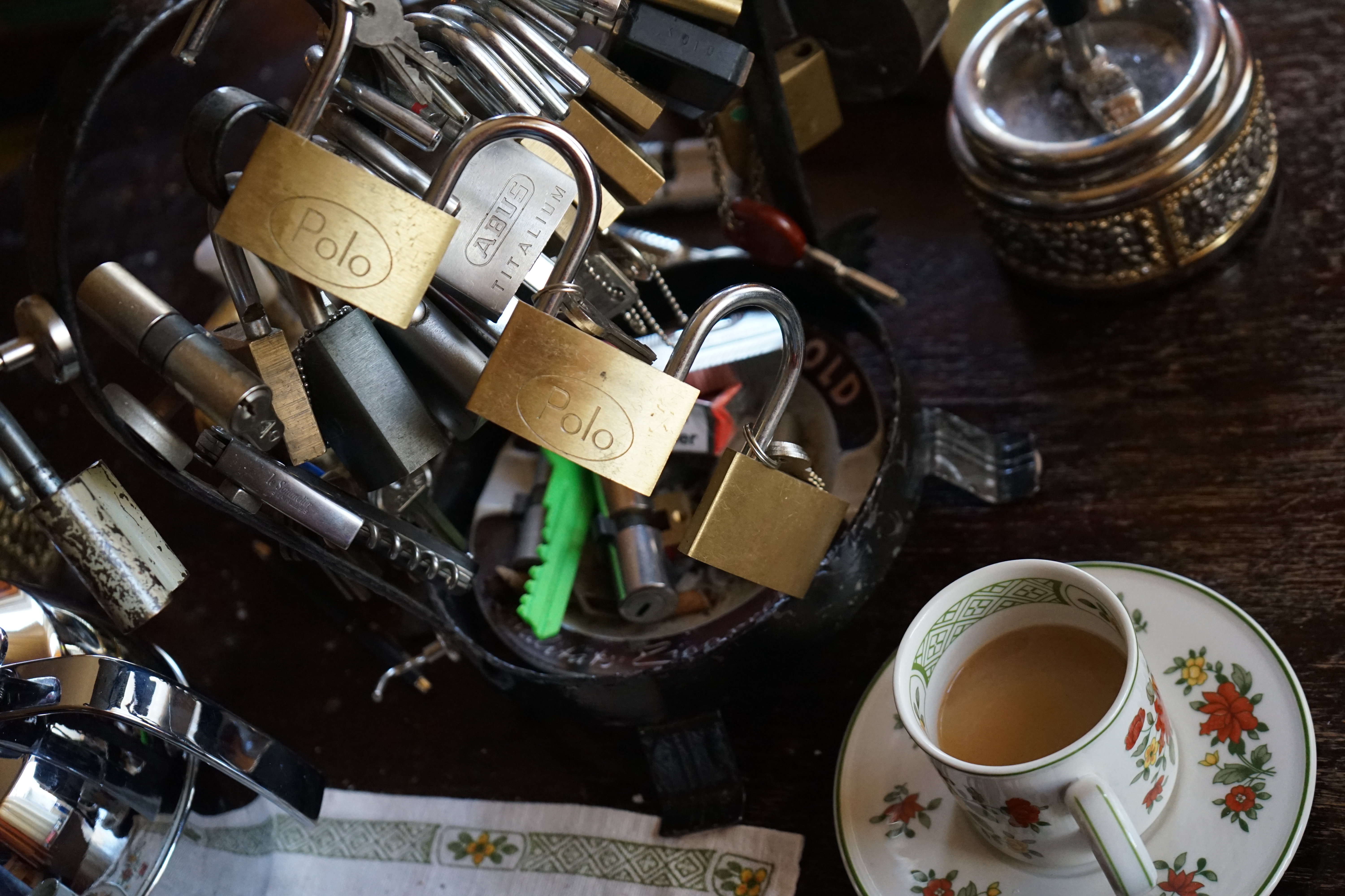 Velbert, Danke Dr. Ulrich Morgenrot, Schlüsselregion, Schlüsselfest in Velbert, Forum Niederberg, Schlossmuseum, Schlüsselfest, Schlossherz, Hans Schell Collection, Martina Pall, Graz, Austria, Park Hotel, Brauhaus, BKS, Heiligenhaus, Wilka Schließtechnik, Silca, IHK, KFV, Errebi, Beschlag, Hersteller, ABUS, Arthur Bühl, Arthurmeister ®, Schlosssammler, Bühl Wappen, Bühl Flagge, Bühl Urkunde Patent, BKS, Arthur Meister, Porno Meister, Wernèry, Profilzylinder, Juke Box Arthurmeister You Tube, Buehl Logo, Cutaway Cilinder, Pfaffenhain, Demonstration Lockpicking, Schliesszylinder, Holland, Toool, Rohlinge zur Impression, zerstörungsfrei ohne Schlüssel, Schlüsseldienst, Soultrain, Philysound, TSOP, Es fährt ein Zug nach nirgendwo ! Arthur Bühl.de, Sicherheit, Performance Künstler. TILT, Flipper, einarmiger Bandit, Bally Wulff, Rotamint, Mad Monkey - Slot Machine, Spielautomat Merkur, Casino, Monte Carlo, Jackpot, Merkur Sonne, Jubilee, ROL-A-TOP, Old slot machine, Love Meter, Jet play, Looping the Loop Fürst, Münzschleuder, Astoria, Orakel Automat, Multi, Super Multi, Booster, Toool Lockpicking, Australia, E - Bay, Mein E - Bay, Uliton, Profilzylinder, ABUS, Bremicker und Söhne, Vorhängeschloss, Vorhängeschlösser, Vorhangschloss, Einbausicherung Korf, Raucher, Jesusmaster, Hasenstübchen, bunter Nachmittag, SEO Geister, Web Tüv, Jägermeister, Bild et Uschi, Doublebrain, Präsident, KI Tüv, Stasi, DDR, Himmelsschlüssel, Urkunde, Katalog Stasi, Signatur Bühl, Token, Amerikaner, fälschungssicher, Sicherheitstechnik, DOM, Muster, Kneipe, Eckkneipe, Gastwirtschaft, Wirtschaft.