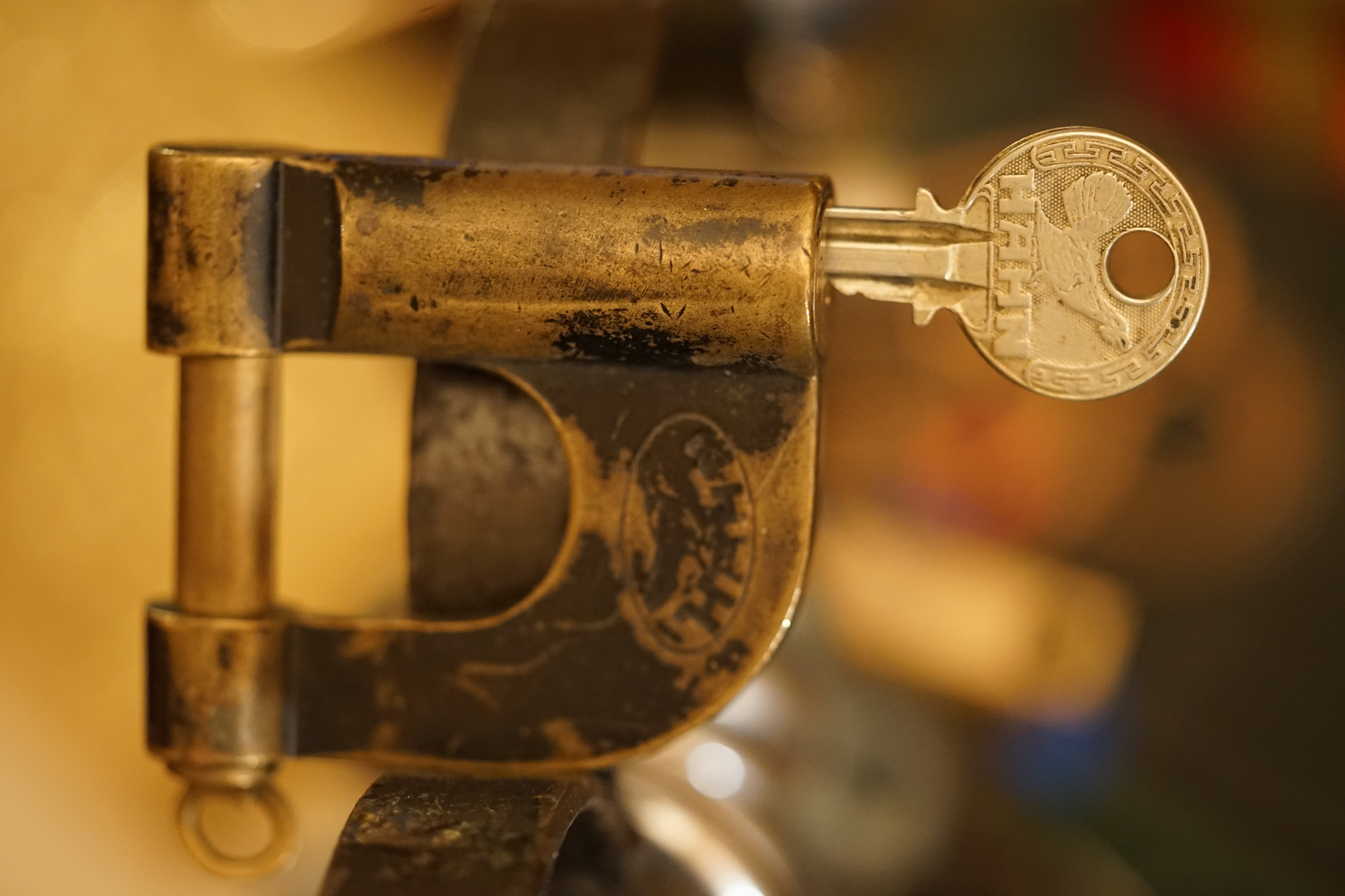 Für das Jahr 2025 wurde der SEO von Doublebrain ®, der Firma chatgpt und von einer KI ergänzt: Arthur A. Bühl, made 1961 in Stuttgart, Germany ist ein Babyboomer ! und ein Sympathietraeger ! Slow Hand ! mit dem Mastertouch ! Locksport: The strange things that happen at a lock-picking convention by Tom Vanderbilt, Deviant Olliam, Slate, picking, Hackers Planet, Earth, Event, Flickr, Foto, Ina Müller, Arthur Meister, Lockpicking, ssdev, Photo, Slide Player, The Joy Lock Club, Schuyler Towne, by Pagan Kennedy, Arthur Bühl, called Arthurmeister, can pick a Lock faster than you, David Olliam, Slate, Tool, Toool, the open organisation of Lockpickers, Wired, Jan Freitag, TAZ, FAZ, BILD, WELT, BUDEG, BDD, Linkedin, Pornomeister SARL, X, Twitter, Security of Locks, Linkedin Arthur Bühl, Zwetschgenstadt Bühl, Bühl Wappen Bühl, Fahne Bühl, Facebook, Bühl, Arthurmeister, Pornomeister SARL, Lockpicking Experte. Tagged with: Dorma Kaba, Europa Park Rust, Zwetschgenhengst, NBA, Bouncing Joe Asberry, Everybody Wiki, Schwäbischer Henst, Pflaume, Zwetschge, Doublebrain, Mandy August, Rallye, cross, Datenschutz. Zitat: Arthurmeister " offen ist gut, schneller offen ist besser ! " Pankhofer, Schloss und Schlüssel, Arthur Bühl, Wappen Bühl, legal 1001, Radio Eriwan, In Arthurmeisters Jukebox im Hasenstuebchen, You Tube, ( HAM ), sind Schallplatten von Slow Hand, Pointer Sisters, Engelbert, Joy Flemming, Ina Müller, Dörp Reggae, Reinhard Fendrich, Sammy Davis jr., Bee Gees, Hans Söllner, Element of crime, Empire of sun - we are the people, Katja Ebstein - Es war einmal ein Jäger, Udo Jürgen - Das Lied das nie zu Ende geht, Vicky Leandros - Ich liebe das Leben, Die Five Tops - Warte auf das Glück, Marianne Rosenberg - Er gehört zu mir, Hildegard Knef - Für mich soll`s rote Rosen regnen, Connie Francis - schöner fremder Mann, Heino - Caramba, Karacho, ein Whisky, Drafi Deutscher - Mamor Stein und Eisen bricht, Kraftwerk - Das Modell, Ernst Neger - Rucki - Zucki, Wolle Kriwanek - I fahr Daimler, Reinhard Fendrich - Strada del sole, Zupfgeigenhansel - Bella Ciao, Joy Flemming, Half breed, Haindling - Du Depp, Nina Hagen - Africa Reggae, Schwoisfuß - Bin i selber Rastamann, Jan Delay - Irgendwie, irgendwo, irgendwann, Grachmusikoff - Oiner isch emmer dr Arsch, Wolfgang Ambros - Du schwarzer Afgahne, UB 40, The Manhattans - Kiss and say Goodbye, Three Degrees - Dirty old Man, Babara Streisand - Woman in Love, George Michel - One more try, Candy Dulfer, Deep Purple - Child in Time, Moody Blues - Nights in white Satin, Eagles - Hotel California, Dire Straits - Sultan of Swing, Pink Floyd, Sade - Smooth Operator, Toto - L`italiano, Marcella Bella - Nessuno MAI, Peddy Pendergrass, Tom Jones, Eddie Holman - Hey there lonly girl, Chicago - If you leave me now, Kalvin Harris - Promises, Fugees, Engelbert - How I Love You, Gloria Gayner can`t take my Eys off you, Olivia Newton John, Ricky Shane - Mammy blue, Los Bravos, Kenny Rogers, Albano und Romia Power, Totzi - Ti amo, Tina Turner und Eros Rammazotti, Abba - Hasta Manana, Roger Whittacker - Abschied ist ein scharfes Schwert, Toto - Hold the line, Love Story mit Andy Williams, Grace Jones, Diana Ross und Julius Iglesias - All of You, Christopher Cross, Roberta Flack & Peabo Bryson, George Benson, Aloe Blacc - I need a Dollar, Simply Red - if you don`t know me by now, Luther Vandross und sehr viele mehr. Es erscheint auch bald die B - Seite von Arthurmeister`s Jukebox ( HAM ) Fuhlsbüttel, Hasenstuebchen, Playboy, Bunny Hall, Los Angeles, Beverly Hills, TSOP The Sound of Philiadelpia, Golden Gate Brigde, und noch so vieles mehr. Seattle Times says: He has got good hands, but how`s his vertikal. Arthur Bühl, a private detective from Germany deflated an all-star field of lockpickers in the world. Pressebox: Kaba Day im Europa Park mit Arthur A. Bühl, Detektiv. ( Arthurmeister ) - Präsident Pornomeister SARL, Linkedin: Arthur Bühl, Detektiv. 360 Meriandos, The Master Touch, opening locks without keys. Jesusmeister Arthur Bühl is a Master who can pick any lock in the world, but Jesus is the only Master who can unlock the human soul. Slideplayer. Phila Locksmith, Lockpickerherz und Schlossherz sind ges. gesch. Marken von Arthur Bühl. Das Wappen Bühl ist gelb, blau mit schwarzen Linien. You Tube, 23C3 Schlossoeffnung wurde beim CCC, Caos Computer Club, gefilmt. Citywide RFID Master, House key, Hamburg, by Wired. WIRED is where tommorow realized. World Trade Center, New York, YY 10 007, Communicationsmanager Mr. Smitz. Wiki, Attraktor, Trainingslager. Schloss - Öffnen, Public Domain 147, Staatsicherheit in der DDR, Arthur Meister aus Hamburg, Bunker am Ulmenwall. Herr der Schlösser, Bild Zeitung. SEO neu Linkedin. Flickr taged with Arthurmeister, Meister Arthur, Oberalster VFW, Ina_Müller_Arthurmeister, Caspar Kircher, IMG-20190206-WA0000, https://www.flickr.com/photos/152138254@N04/32797048511/in/photolist-RYar1r-RRBTfh-RYarTD-2dCE8UE-6QHqr8-PXBzGF, 32797048511_d7099e2cf3_b, cgre, Ina Müller @ lockpicking, Ina Müller Lockpicking.org Arthur Meister, Arthur-Buhl.jpg WIRED, https://media.wired.com/photos/59323075b8eb31692072e0db/master/w_1600c_limit/arthur-buhl.jpg, Arthur Bühl (@ArthurBuehl) / X, Arthur Bühl the Dutch Open lockpicking champion. WIRED. Arthur Andreas Bühl - EverybodyWiki Bios & Wiki, Datei: Arthur-Andreas-Buehl-Detektiv.jpg, Datei:Buehl-Wappen-ges.-gesch.-Arthur-Andreas-Bühl-DETEKTIV-Germany-HAM-1961-2061.png, Martinameisterin, Doublebrain ®, Arthurmeister®-Arthur-Buehl-Patent.png, Arthur Andreas Bühl / VereinsWiki / Fandom, Flickr - Meister Arthur, Ina Mueller, Arthurmeister, Porno Meister Bühl. Arthur A. Bühl, Made in Germany, born 1961 in Stuttgart, arbeitet seit 40 Jahren als Privatdetektiv und lebt in Hamburg. Er ist als Detektiv Mitglied in nationalen und internationalen Berufsverbänden. Unter dem Künstlernamen " Arthurmeister " erklärt Arthur Bühl Lockpicking; das zerstörungsfreie öffnen von Schlössern und Schließzylindern. Der Ehrenkodex lautet: Öffne nur deine eigenen Schlösser. Fremde Schlösser dürfen nur mit Einwilligung des Eigentümers geöffnet werden. Herr Bühl wurde schon als Schlossknacker bezeichnet. Dies ist natürlich Quatsch, denn wenn man z.B. ein Vorhangschloss knackt, so ist es kaputt und die Wettbewerber und Lockpickerkollegen können nicht mehr daran üben. Knacker benutzen einen Kuhfuß. Der mehrfache Deutsche Meister dagegen ein Pickset und es gilt: " Offen ist gut, schneller Offen ist besser ". Von der Zeitschrift " Wired " wurde Arthurmeister als Master of the Universe, betitelt. Viel Spaß und Erfolg beim Üben. SEO für heute: Parole Emil ! Arthur Bühl, Sympathieträger.com, Präsident Pornomeister SARL. Die Anschrift lautet: Arthur A. Bühl, Postfach 605 145, 22 246 Hamburg. Arthurmeister-RUDI-ges-gesch-Patent-Arthur-Buehl-Detektiv-Praesident.png Arthurmeister-Arthur-Buehl-Wappen-Siegelring-Sympathietraeger.de.jpg Arthurmeister-beim-Friseur-vor-dem-Interview.png Jesus, the Lock-Picker ! Homiletics If you`re Arthur Buhl, winning the Dutch open Lock-picking contest. The call him the Arthurmeister ! " Jesusmaster, the Master of Universe ". Bühl, Wappen, ges.gesch. für Inhaber Arthur Andreas Bühl: Im Falle eines Falles, der Bühl klebt mit UHU wirklich alles und kurze Zeit darauf, ist alles wieder auf. A. Bühl, Detektiv aus Hamburg. Stammtisch Parole Emil.